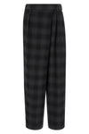 the pants tela pantalone redefines the volumes of the contemporary wardrobe thro