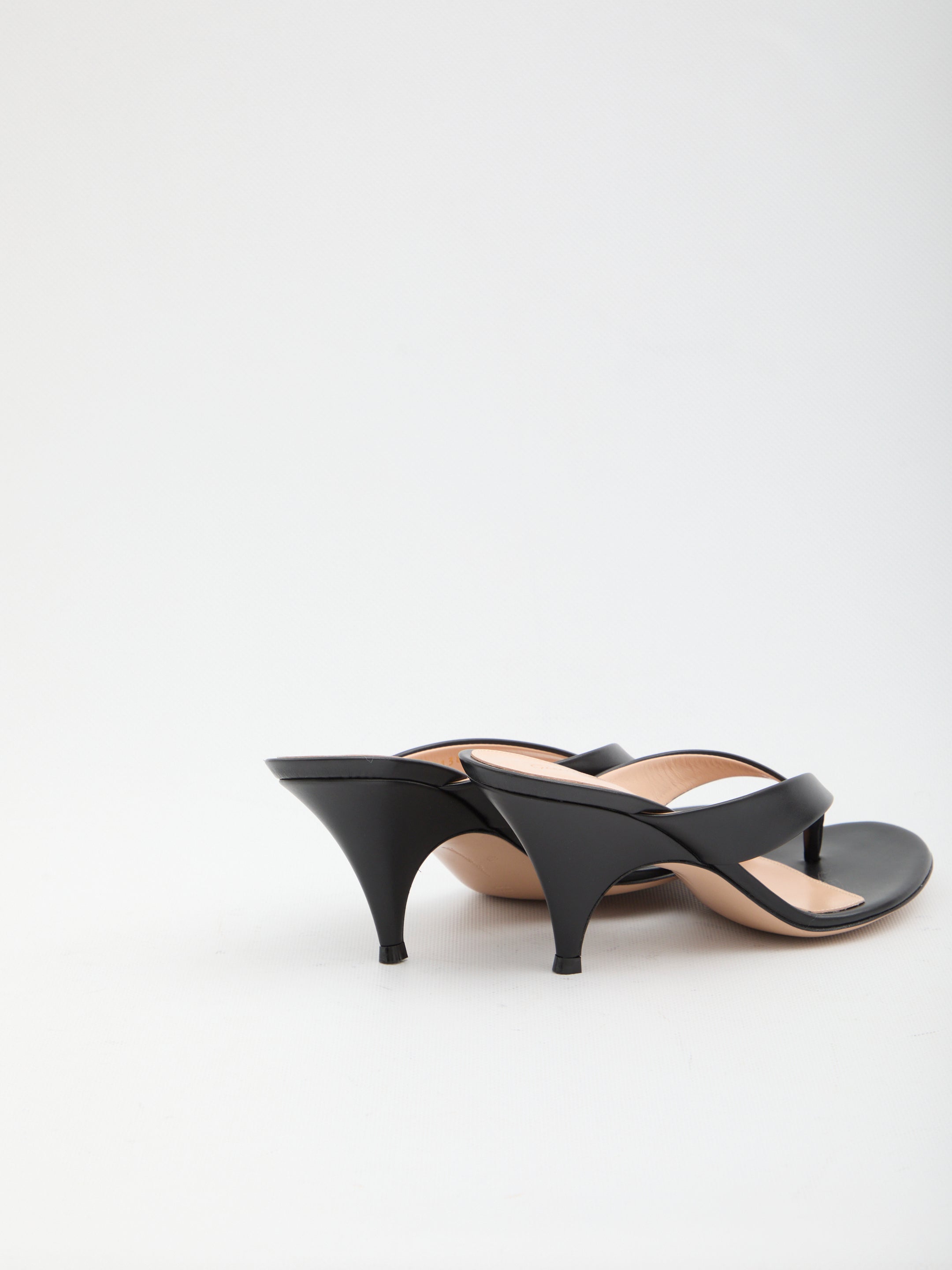 GIANVITO ROSSI 36 sofia thong sandals 