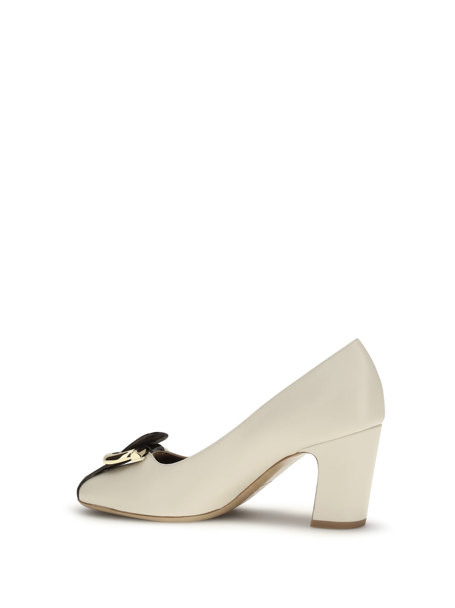 FERRAGAMO 5.5 leather pumps