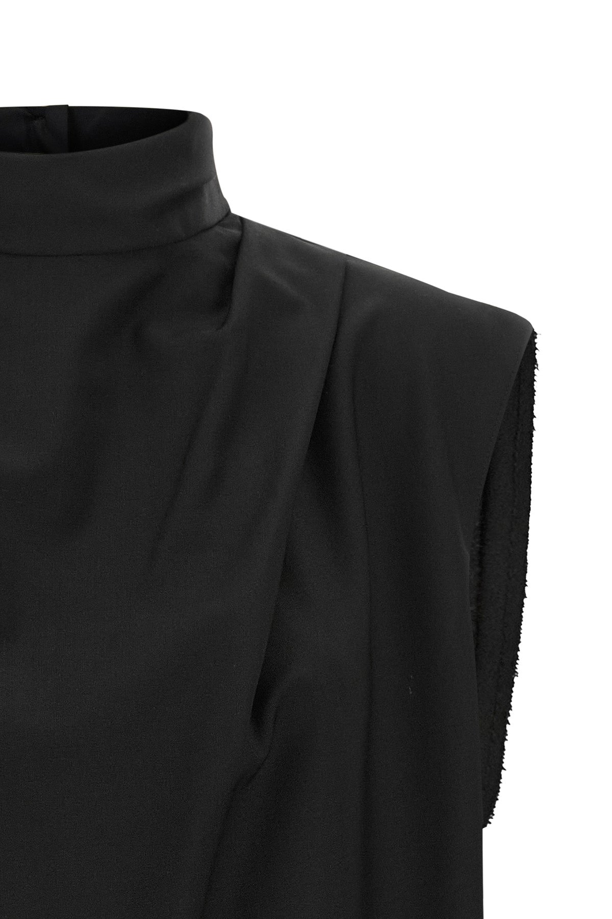 the tela eva shirt redefines everyday elegance through an asymmetrical sartori