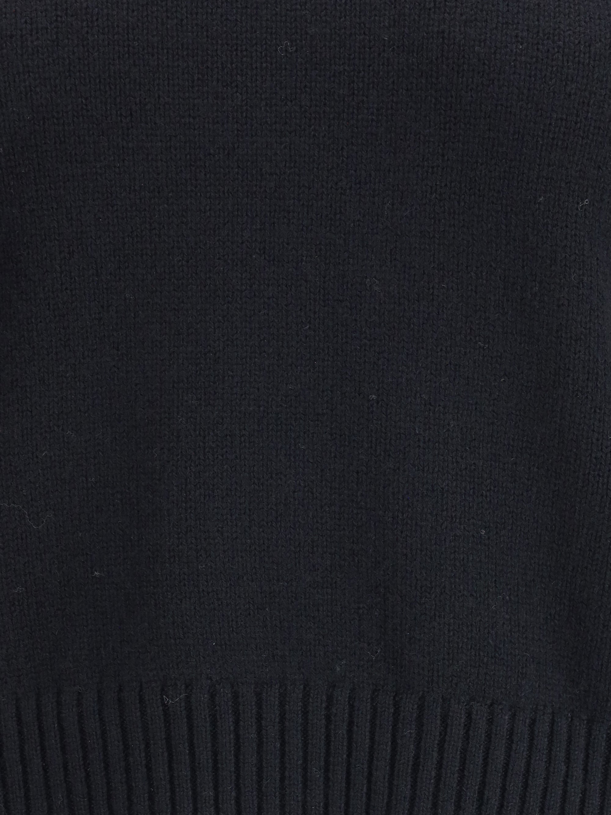 mable sweater