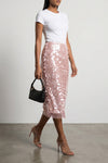 the tory burch fleming clutch redefines the codes of everyday elegance through