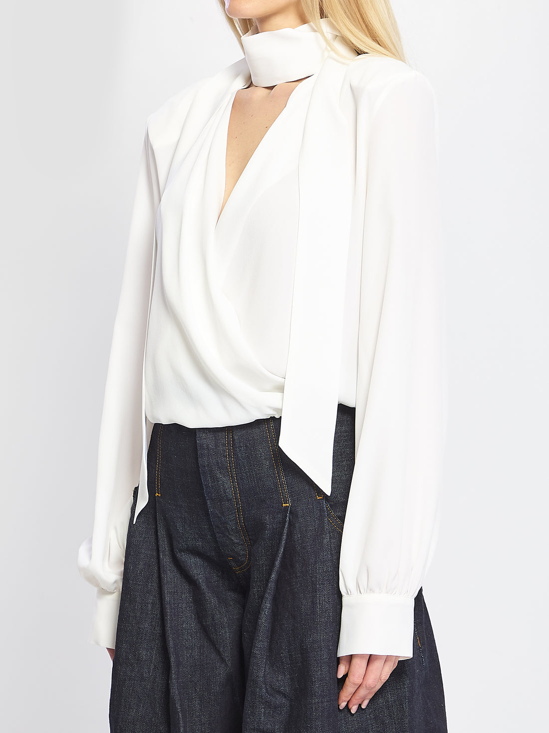 FEDERICA TOSI 40 blusa incrociata con sciarpina 