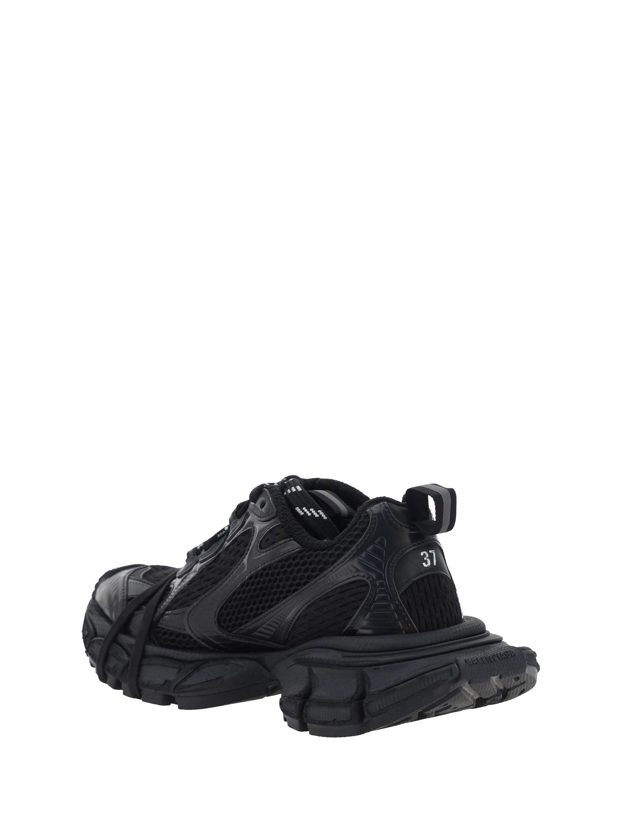 3xl sneakers