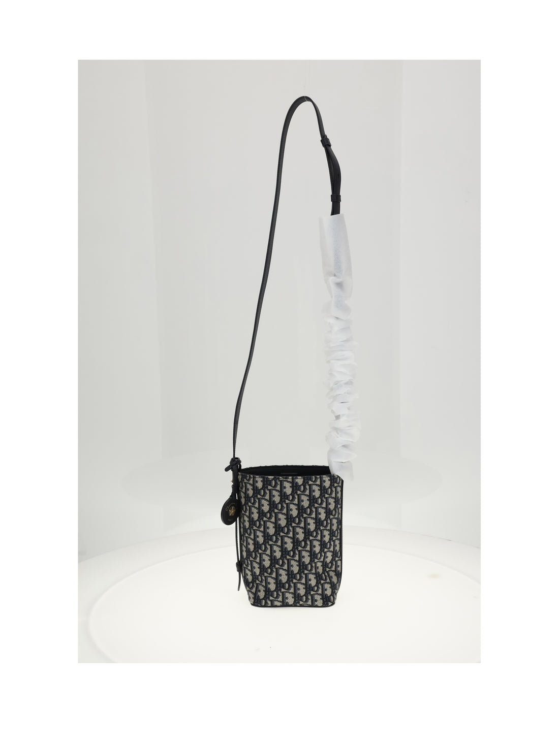 DIOR OS bucket oblique