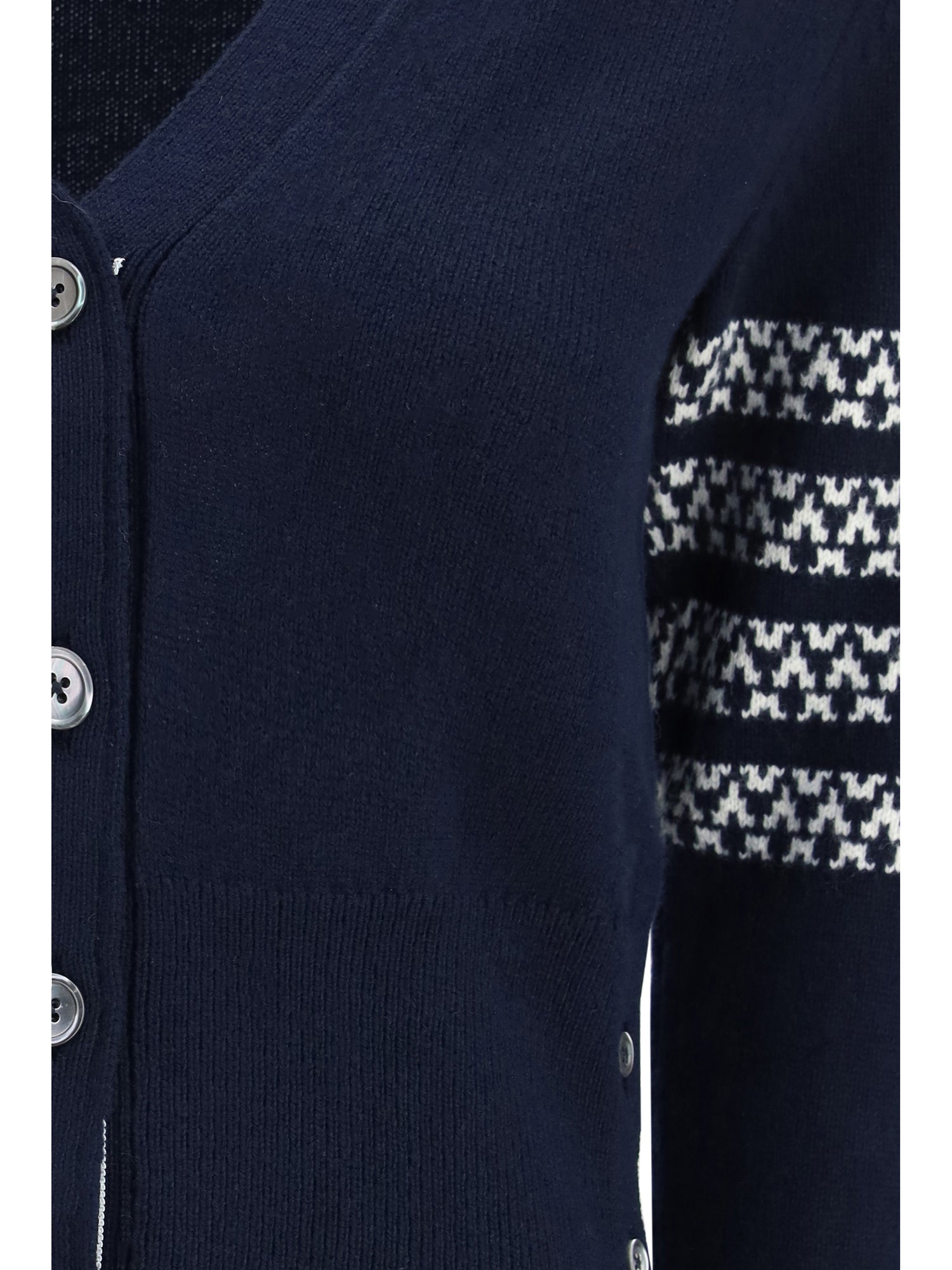 THOM BROWNE 38 holiday hector cardigan