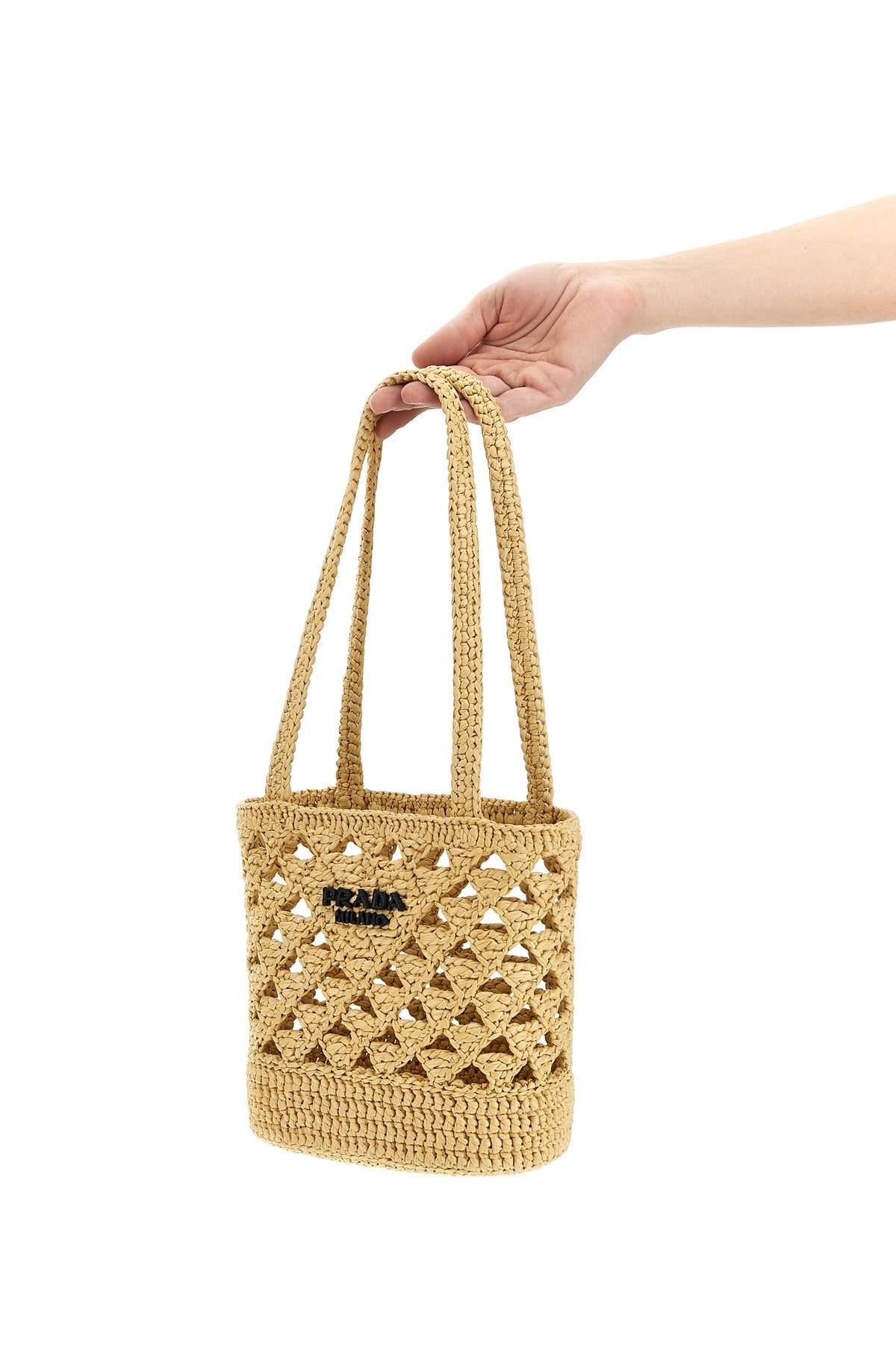 crochet handbag in raffia-effect yarn
