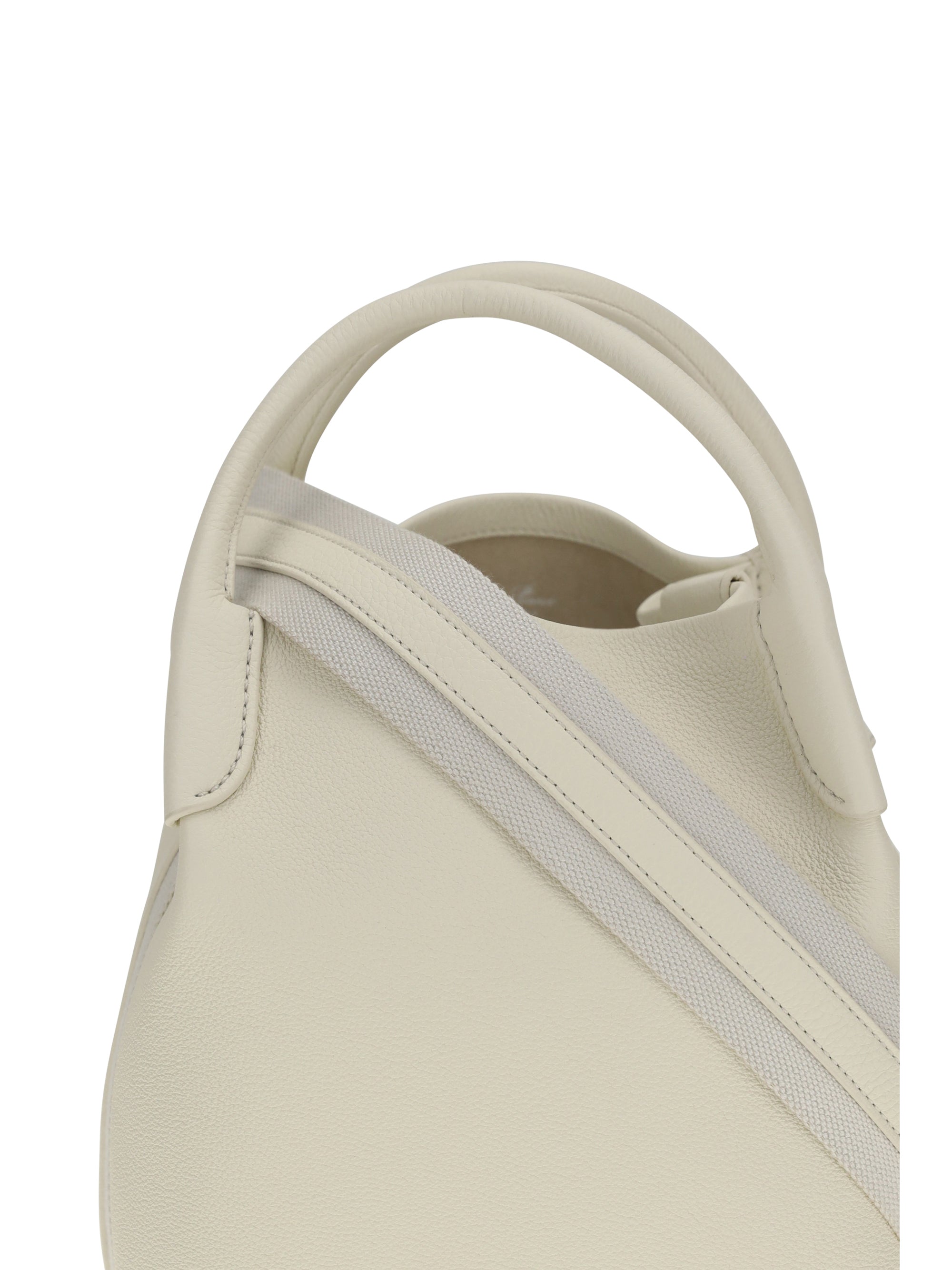 small bale bucket bag