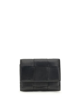 bottega-veneta-trifold-wallet-814686VCQC1_8425-black-gold