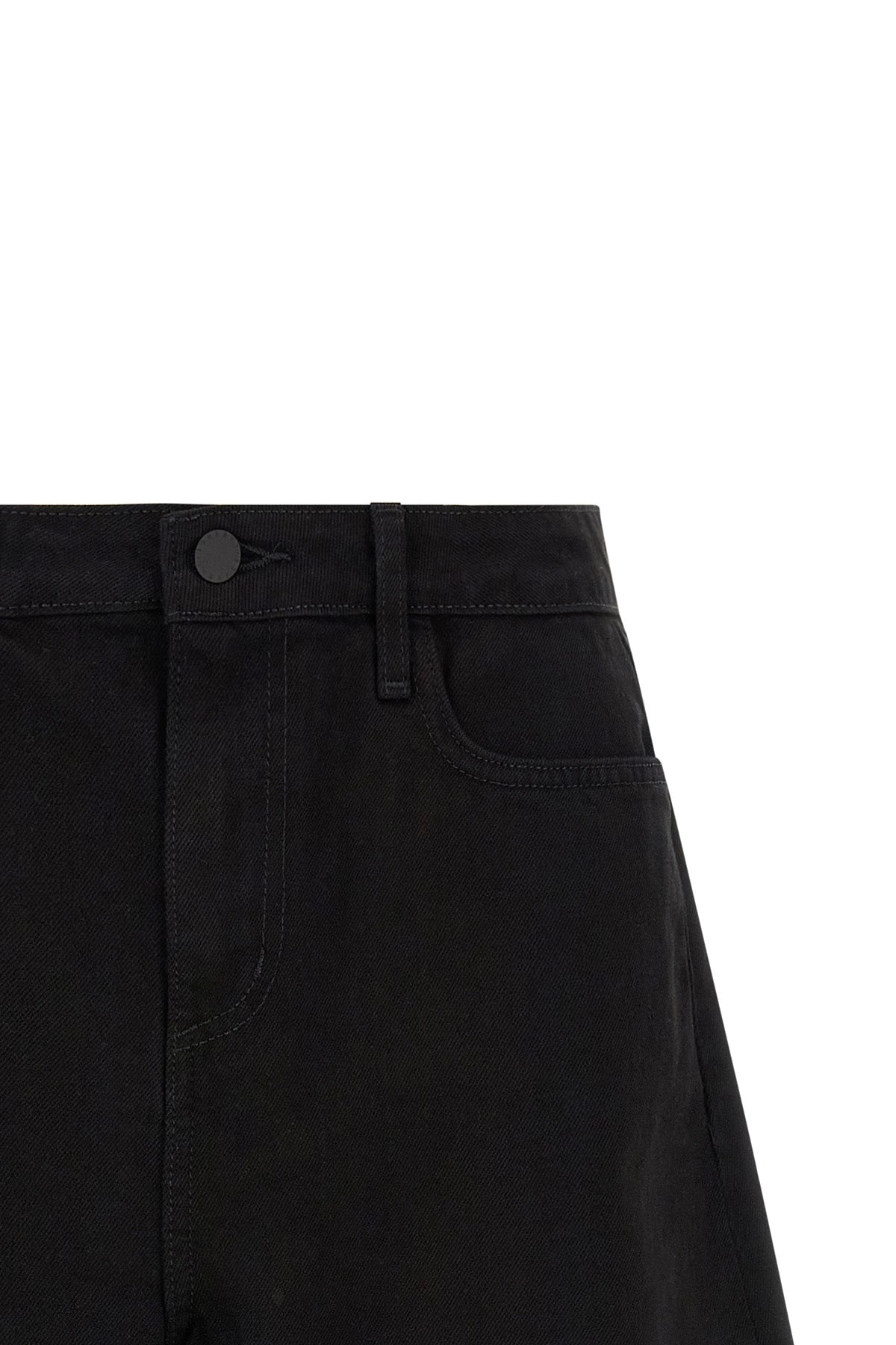 lissania shorts in garment-dyed cotton denim