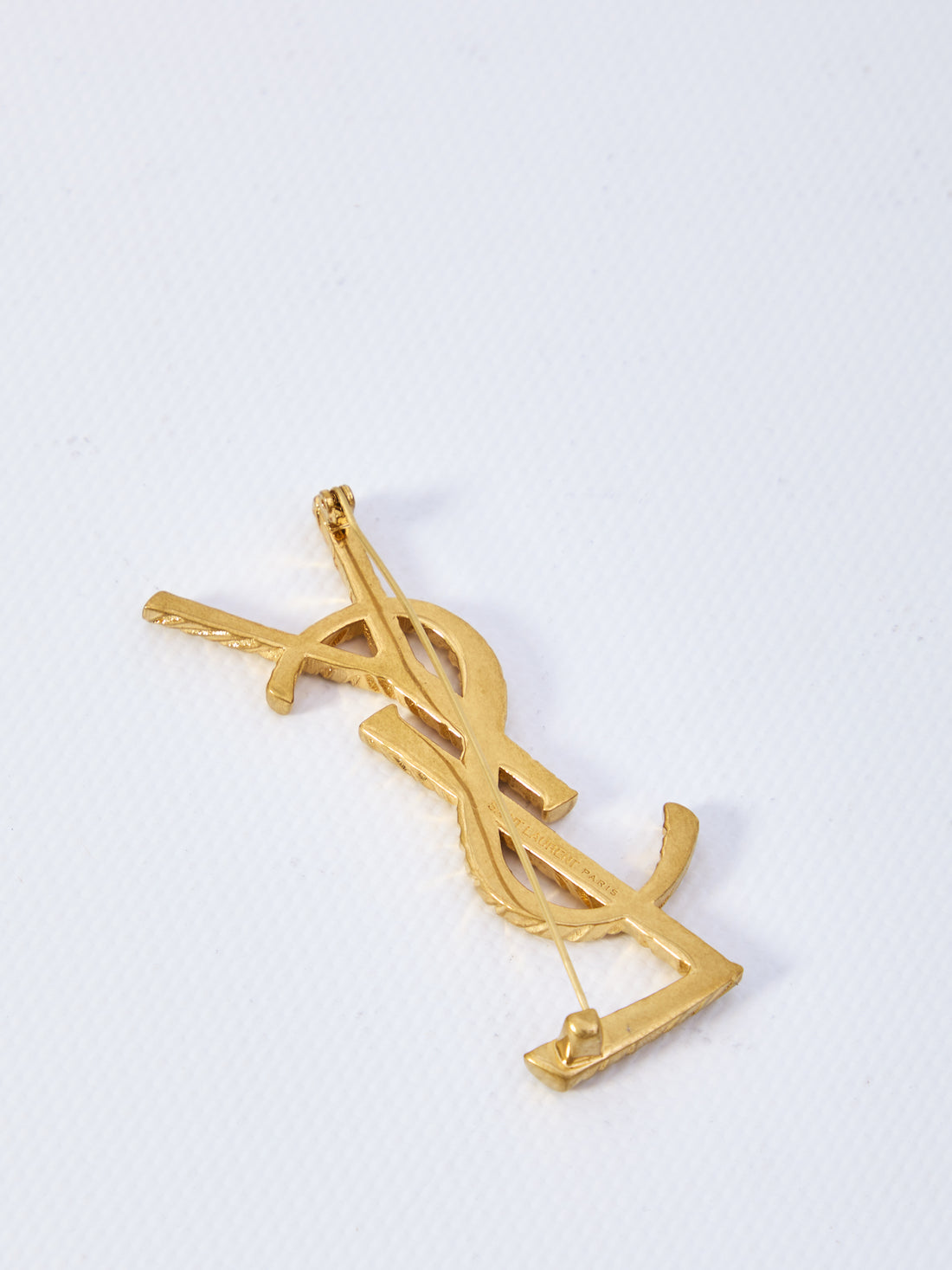 SAINT LAURENT OS cassandre brooch 