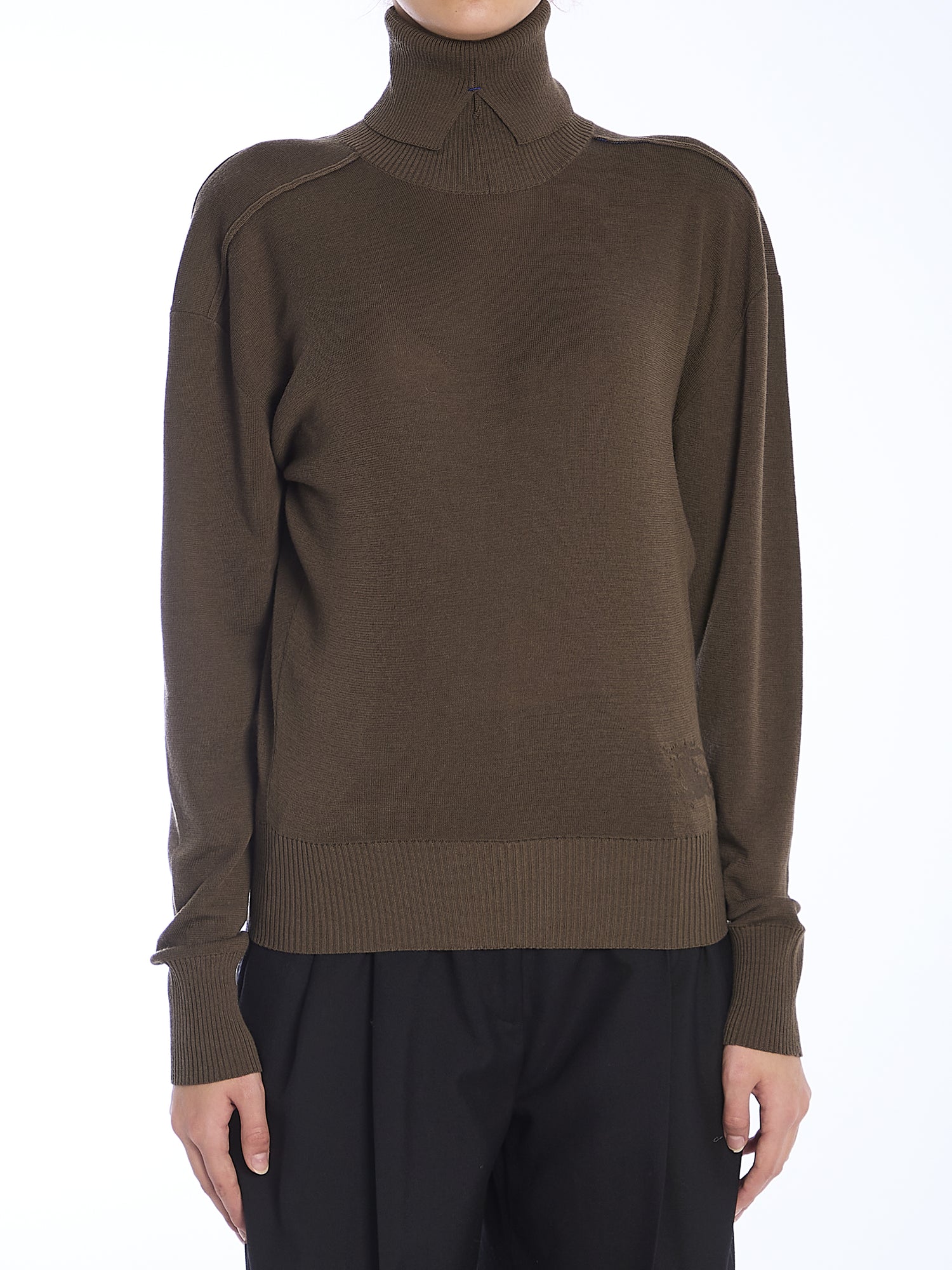 BURBERRY S wool sweater