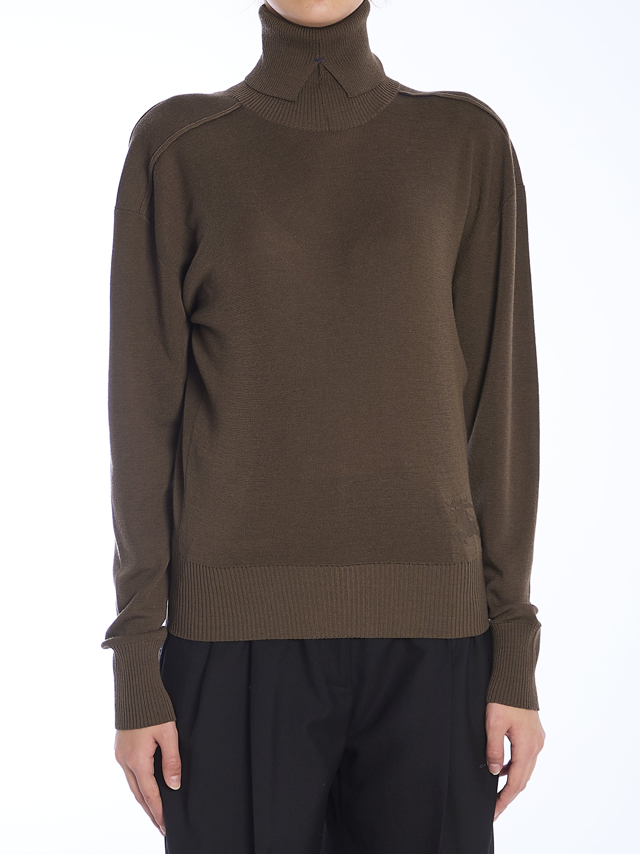 BURBERRY S wool sweater