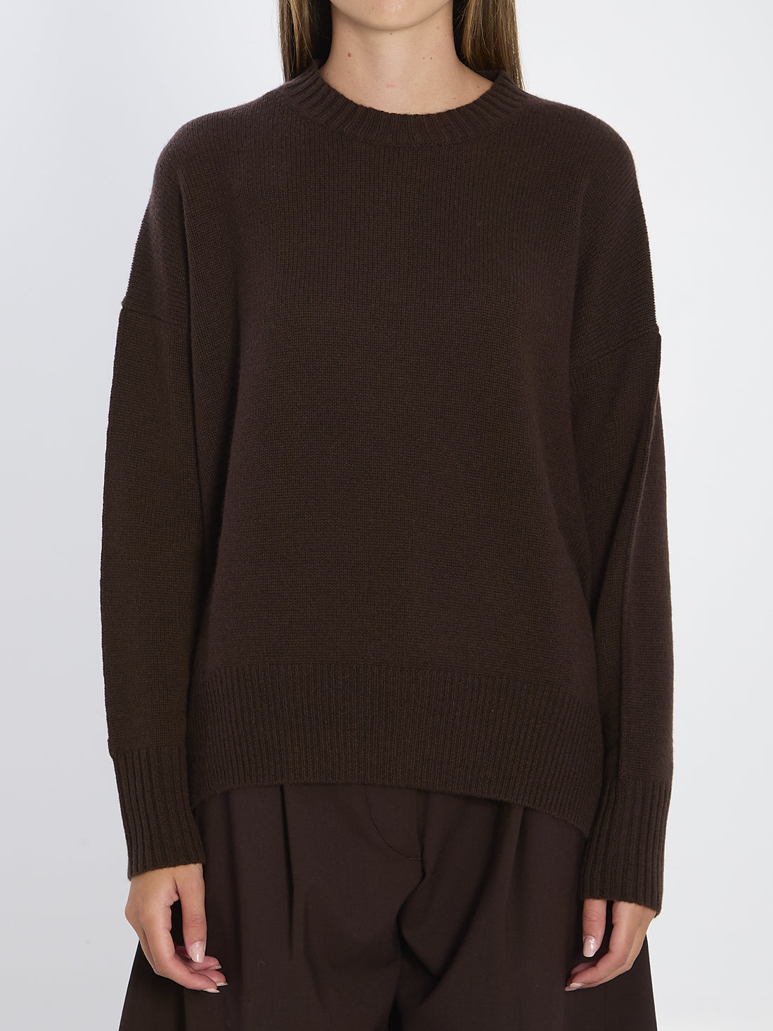 ALLUDE M cashmere sweater