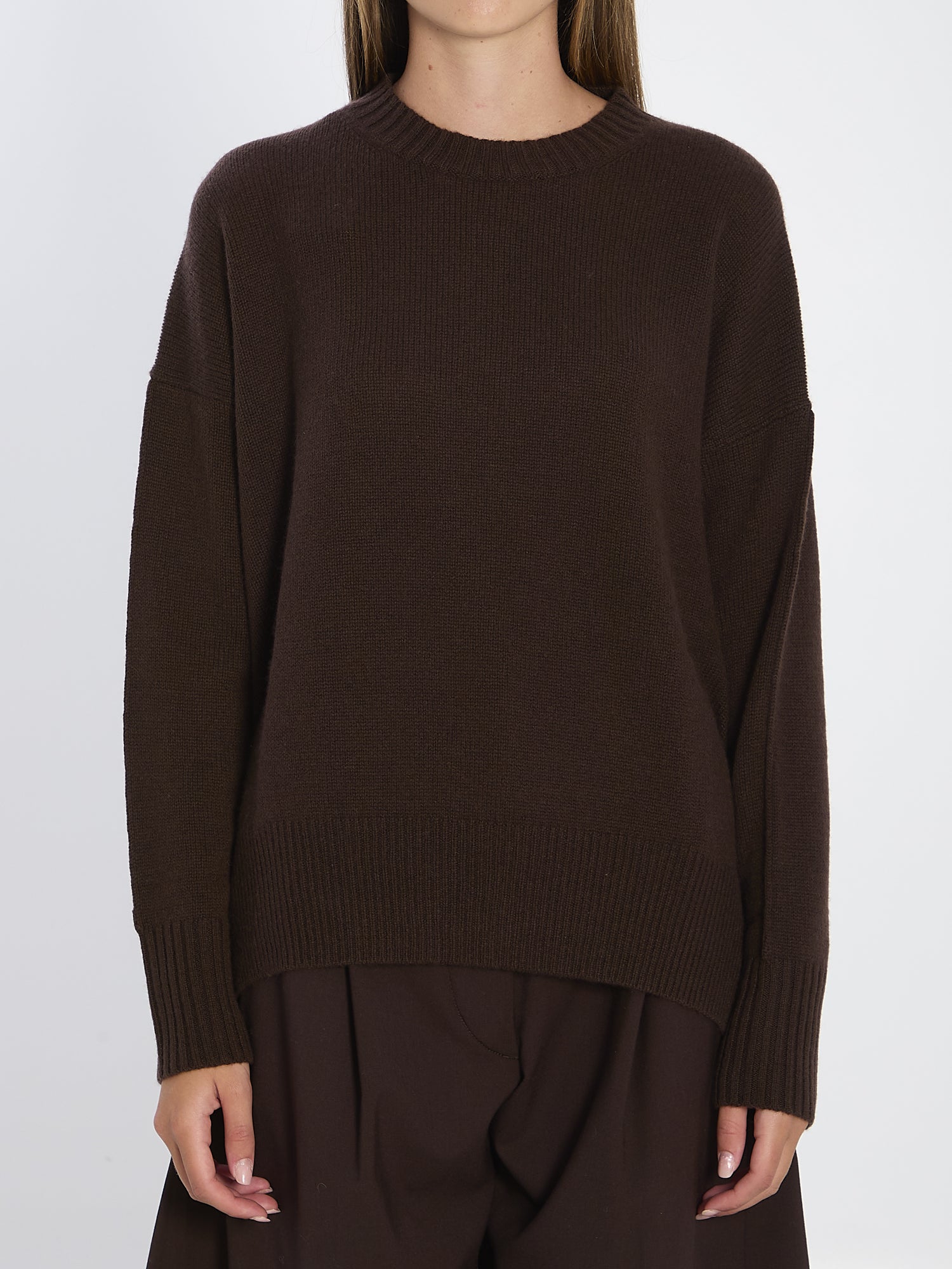 ALLUDE M cashmere sweater
