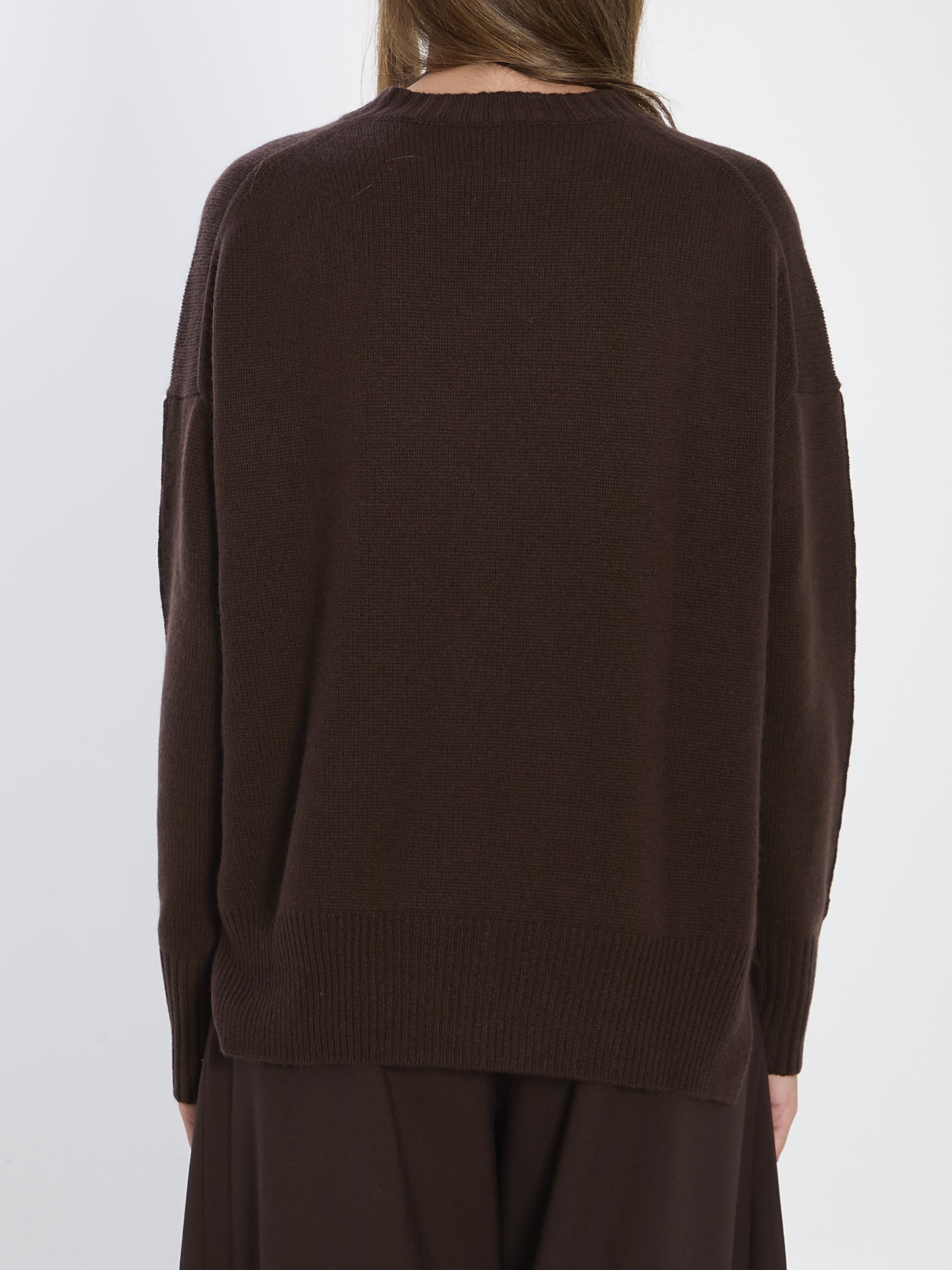 ALLUDE M cashmere sweater