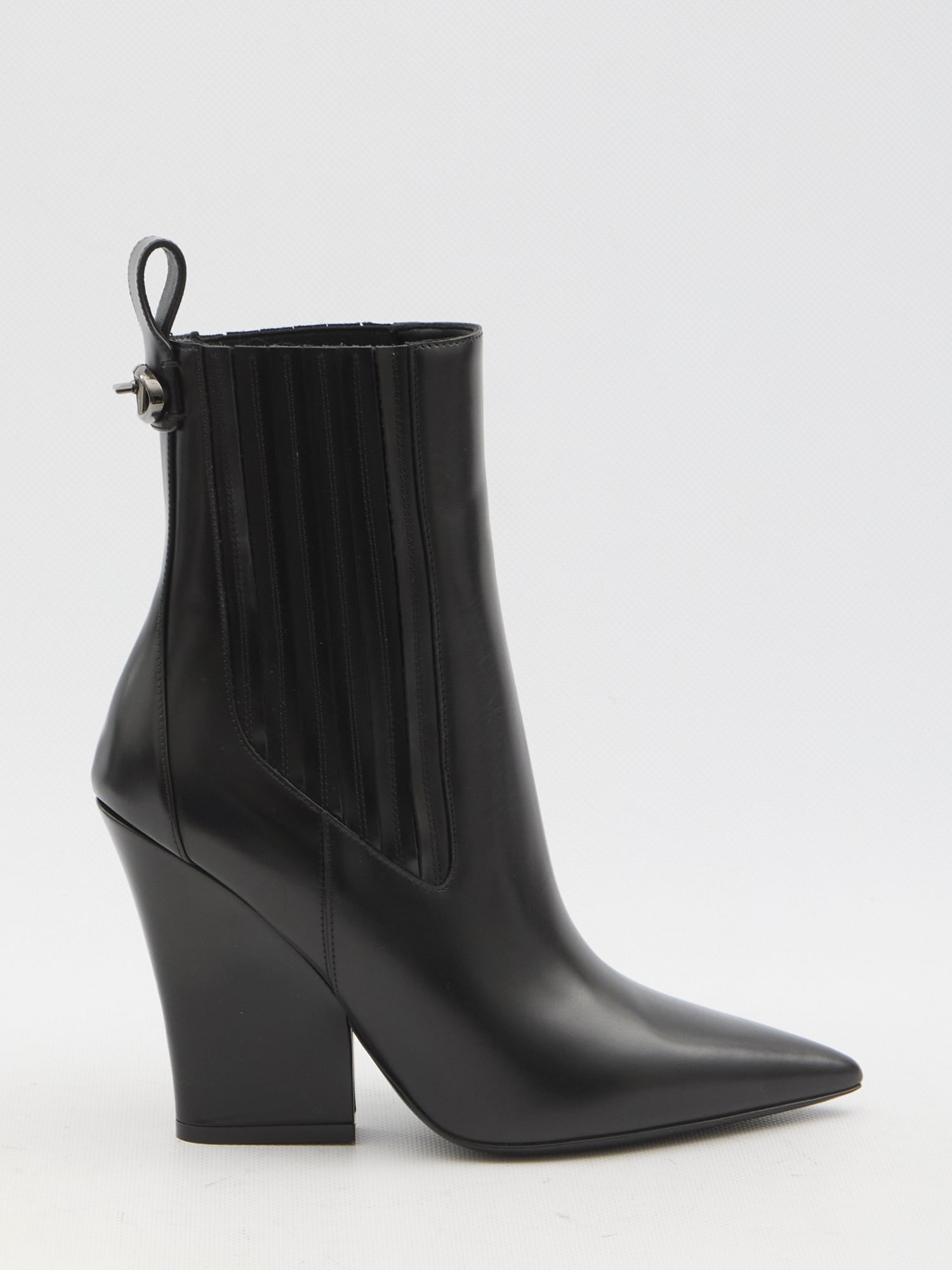 VALENTINO GARAVANI 38½ vlogo lockette booties