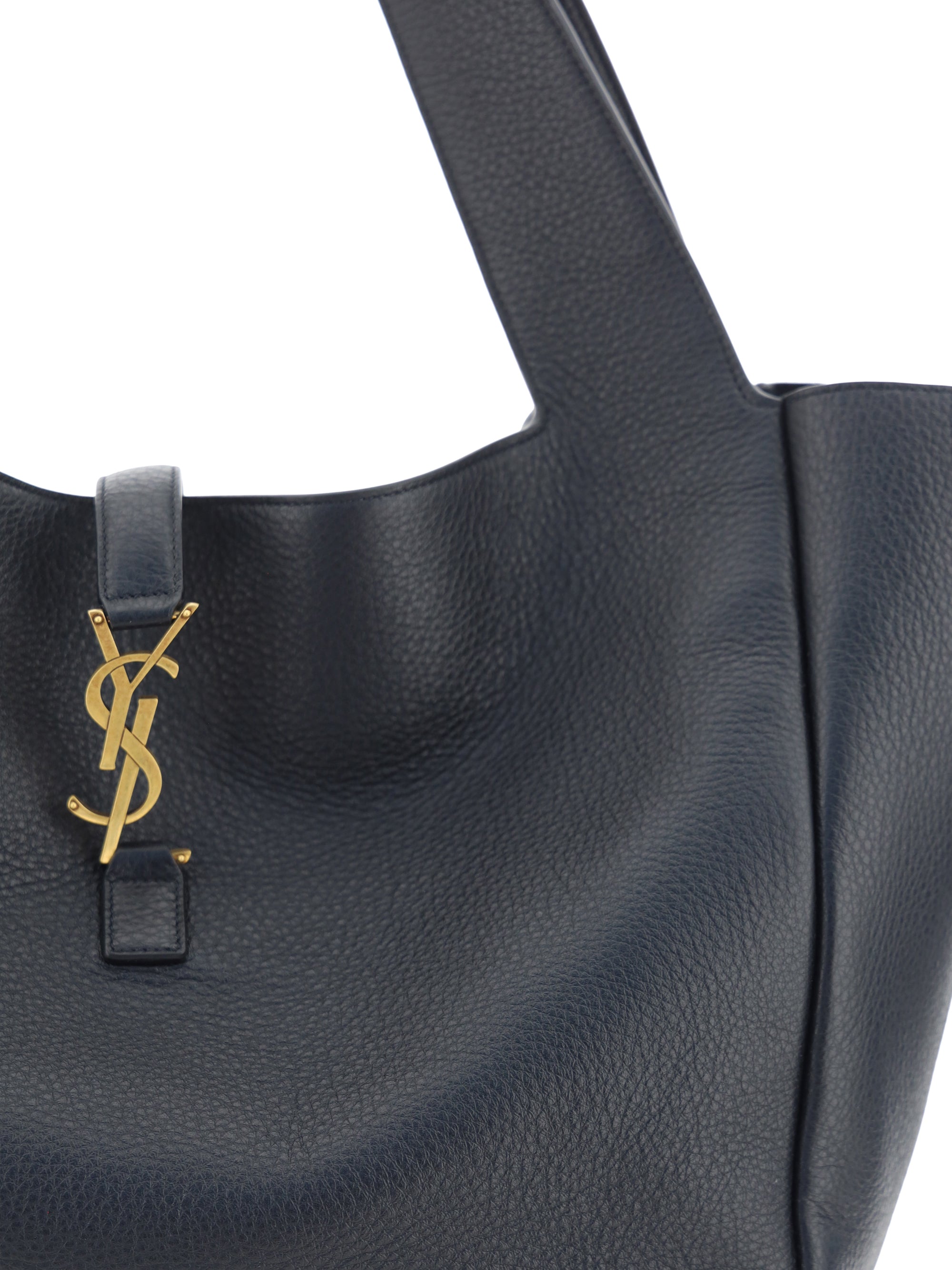 le 5 à 7 bea shoulder bag