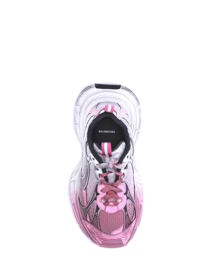3xl toe spray sneakers