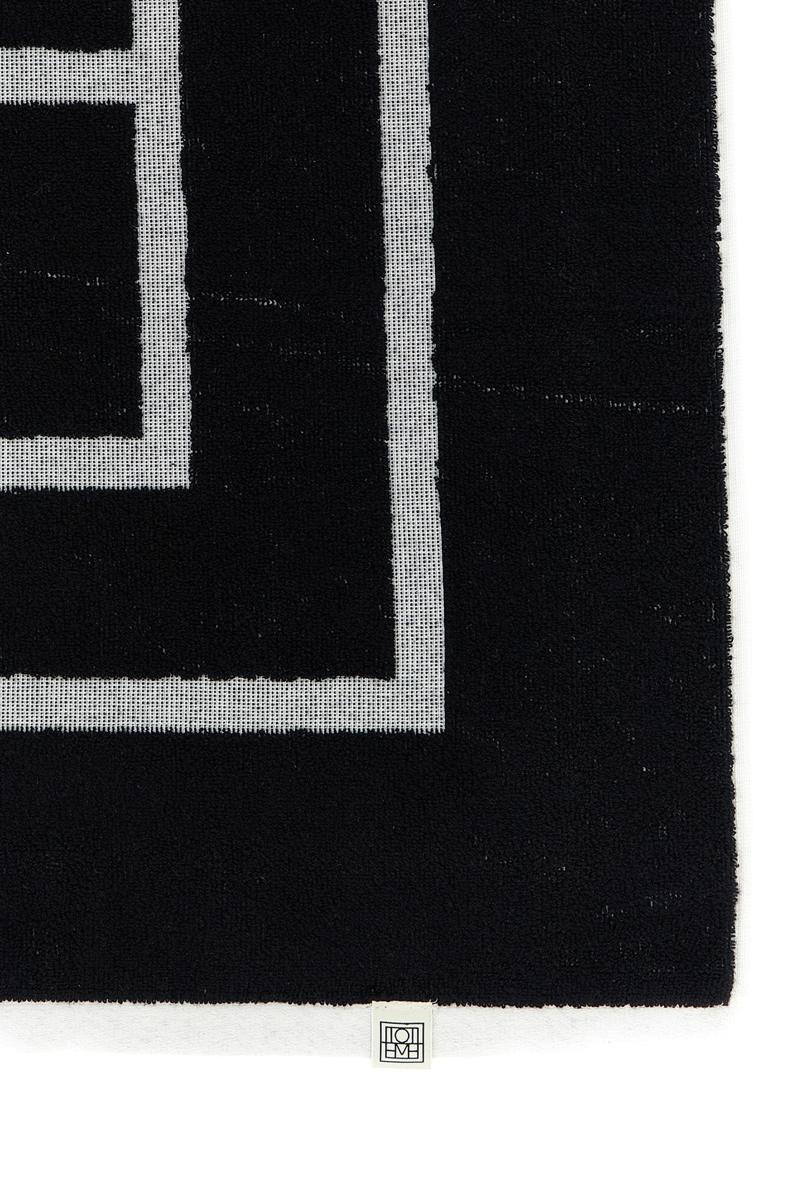 TOTEME OS beach towel in soft cotton velvet