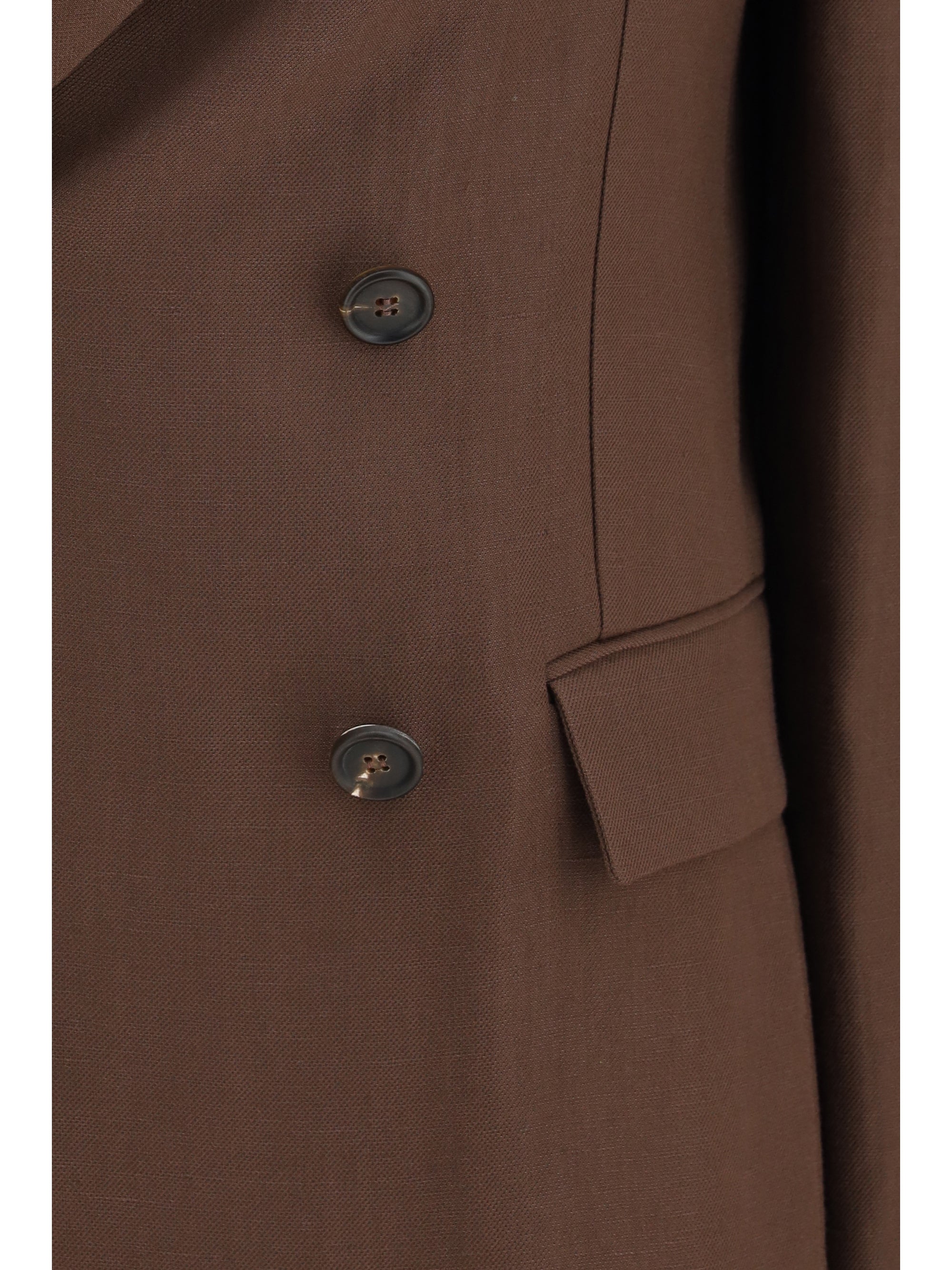 peak lapels double-breasted blazer