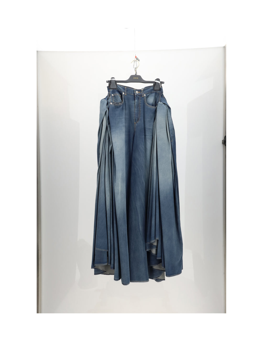 DIOR 38 panta denim must buy