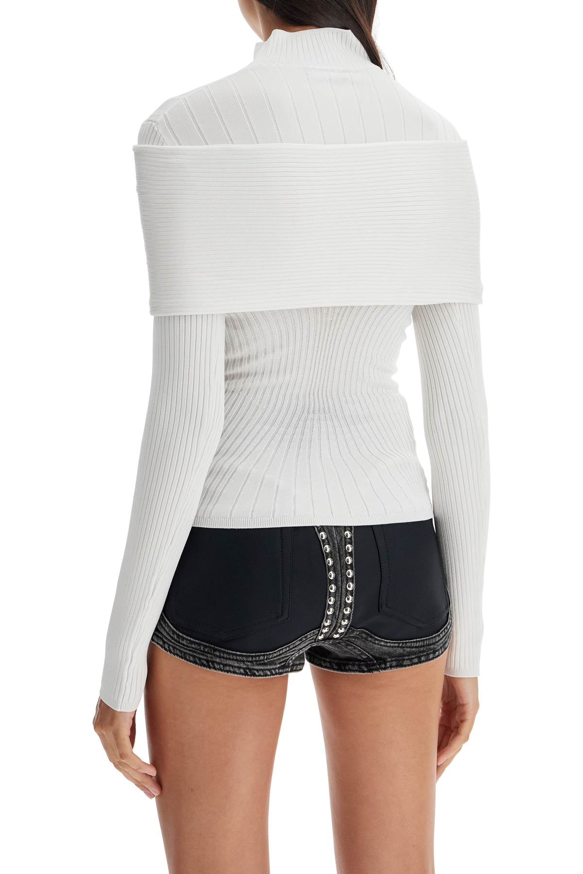 long-sleeved top with off-