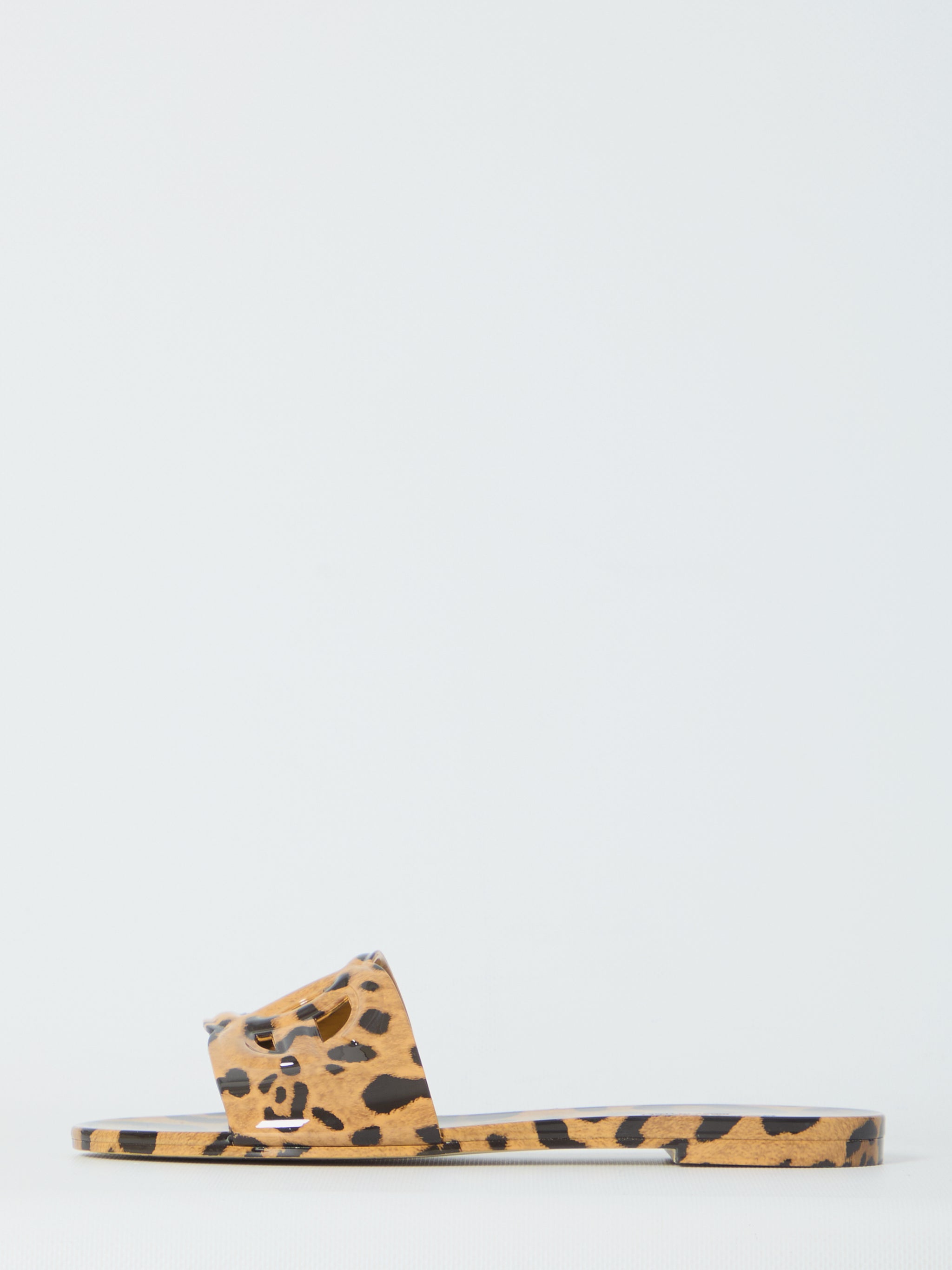 leo beachwear slides
