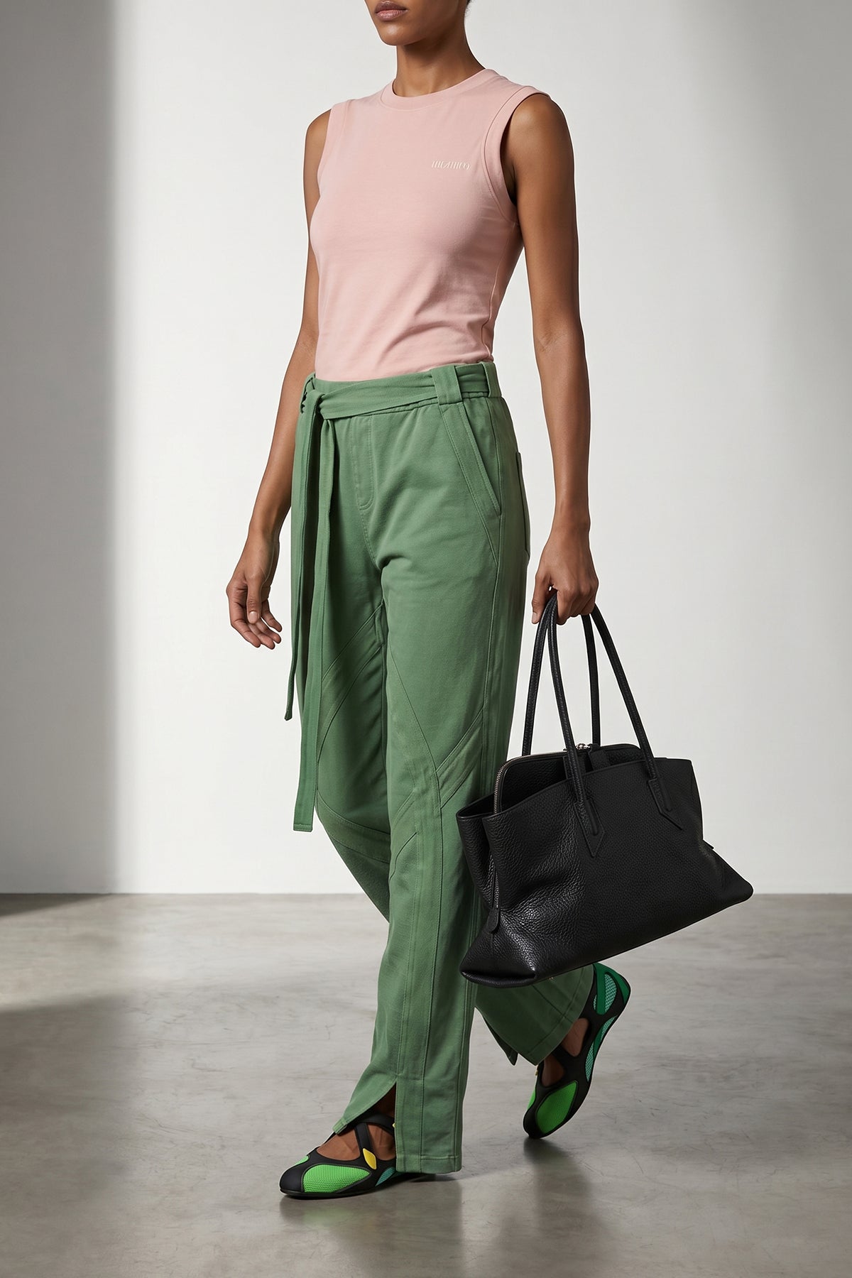 la passeggiata medium shoulder bag in grained leather