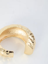 SELF PORTRAIT OS hammered gold cuff 