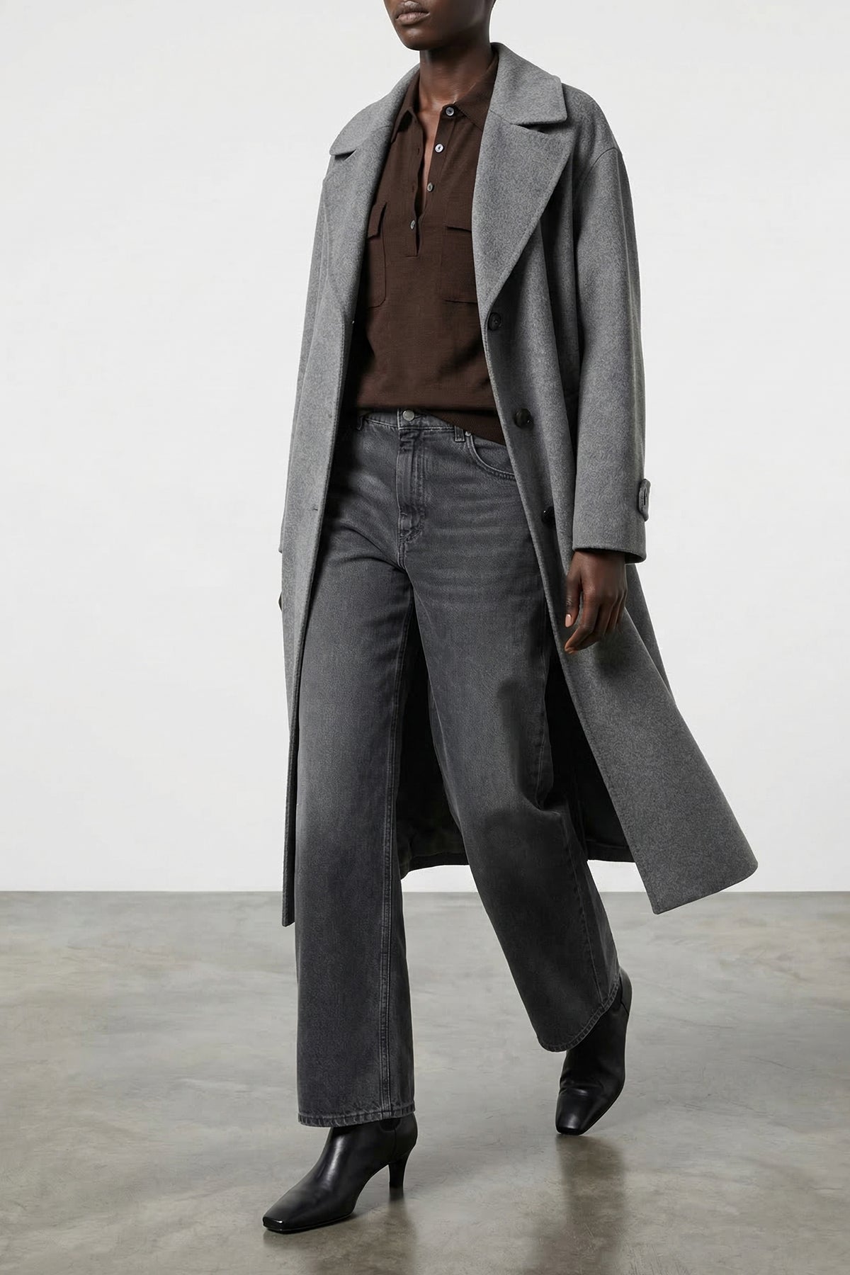 long smmzoe coat in double drap of pure wool sewn by hand
