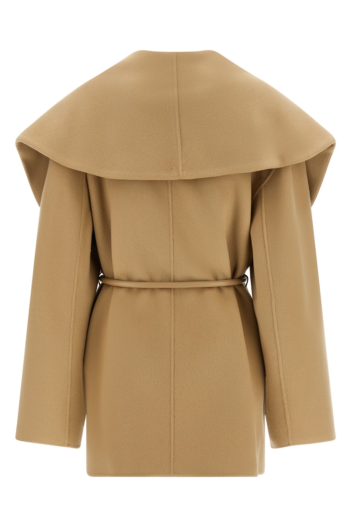 the sportmax spxuguale jacket redefines the volumes of outerwear through a rig
