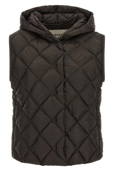 the weekend max mara giochi vest sets a new standard for outerwear through imp