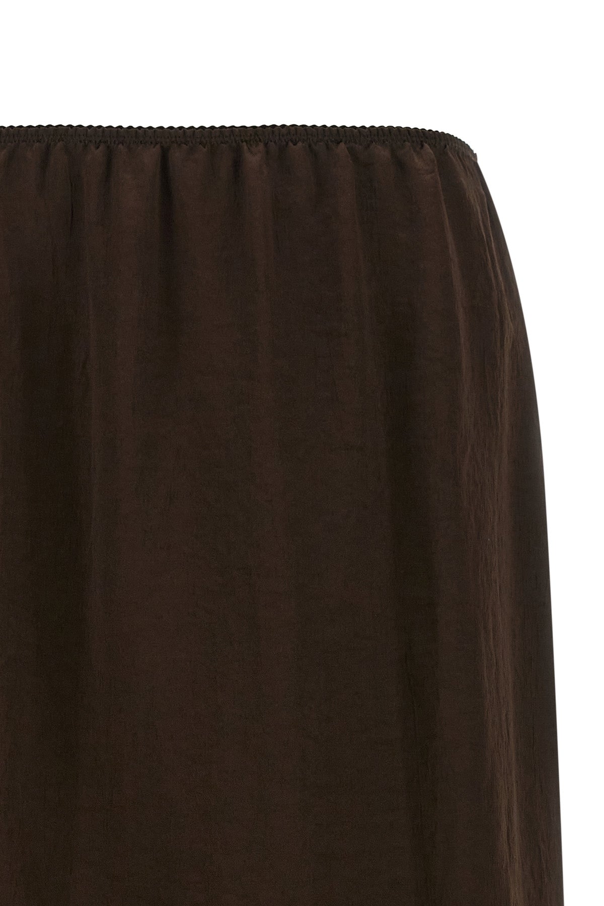 the twinset longuette skirt stands out for its fluid silhouette and essential ae