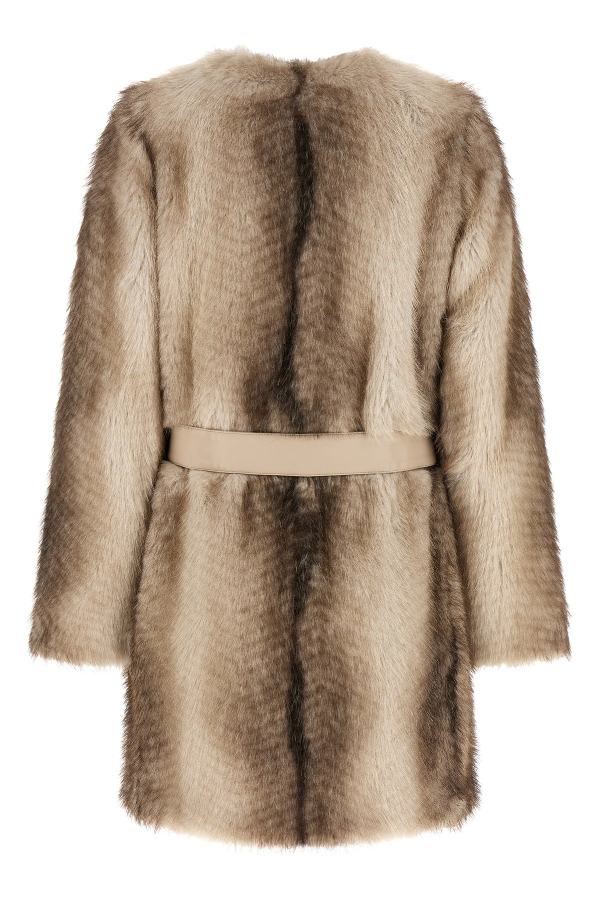 the twinset eco-fur coat redefines the volumes of outerwear through an envelopin