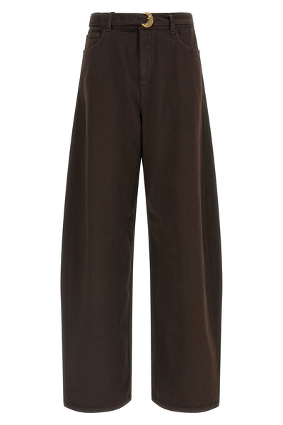 jeans twinset define a contemporary silhouette through a fashionable constructio