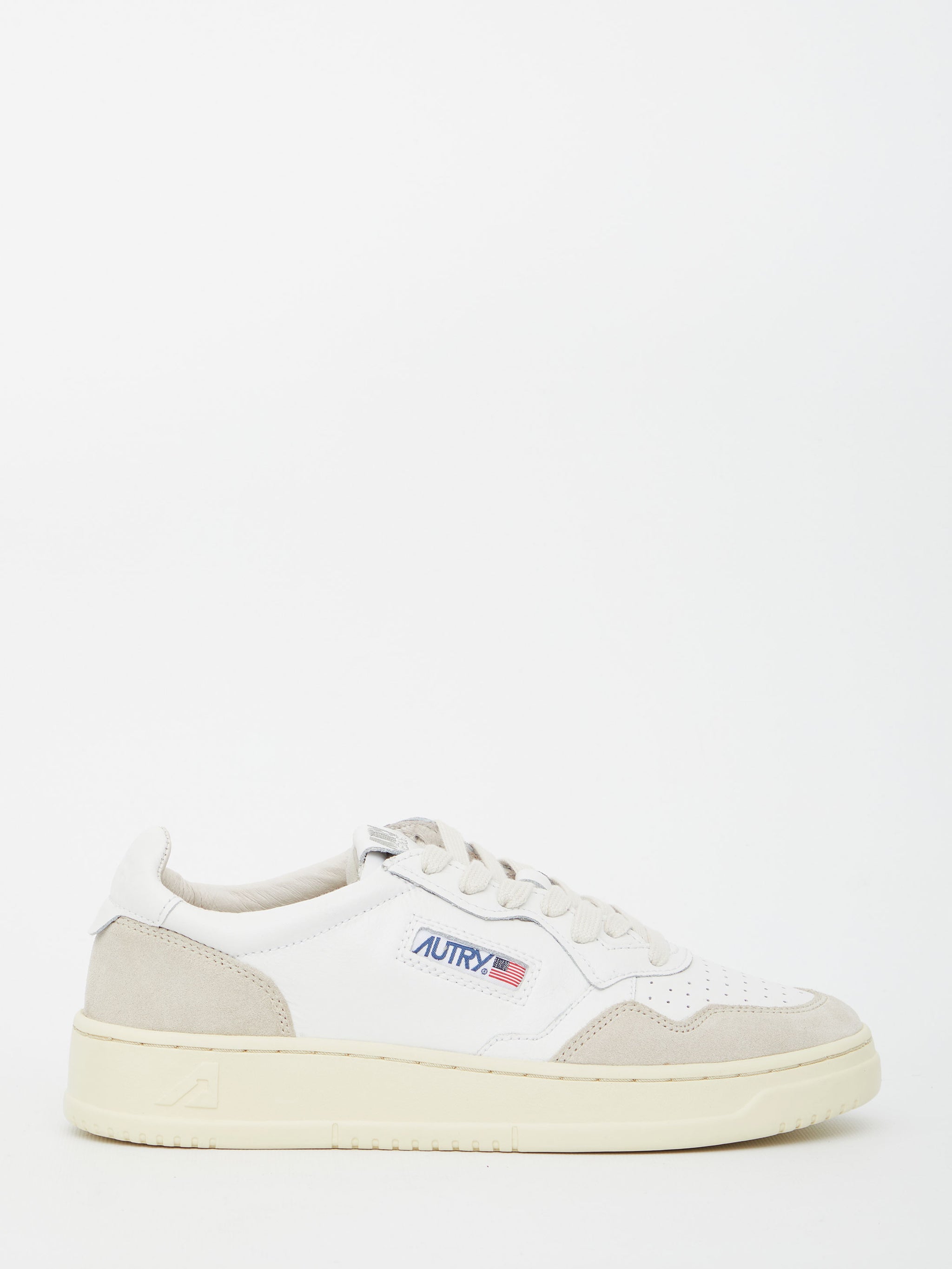 medalist low sneakers