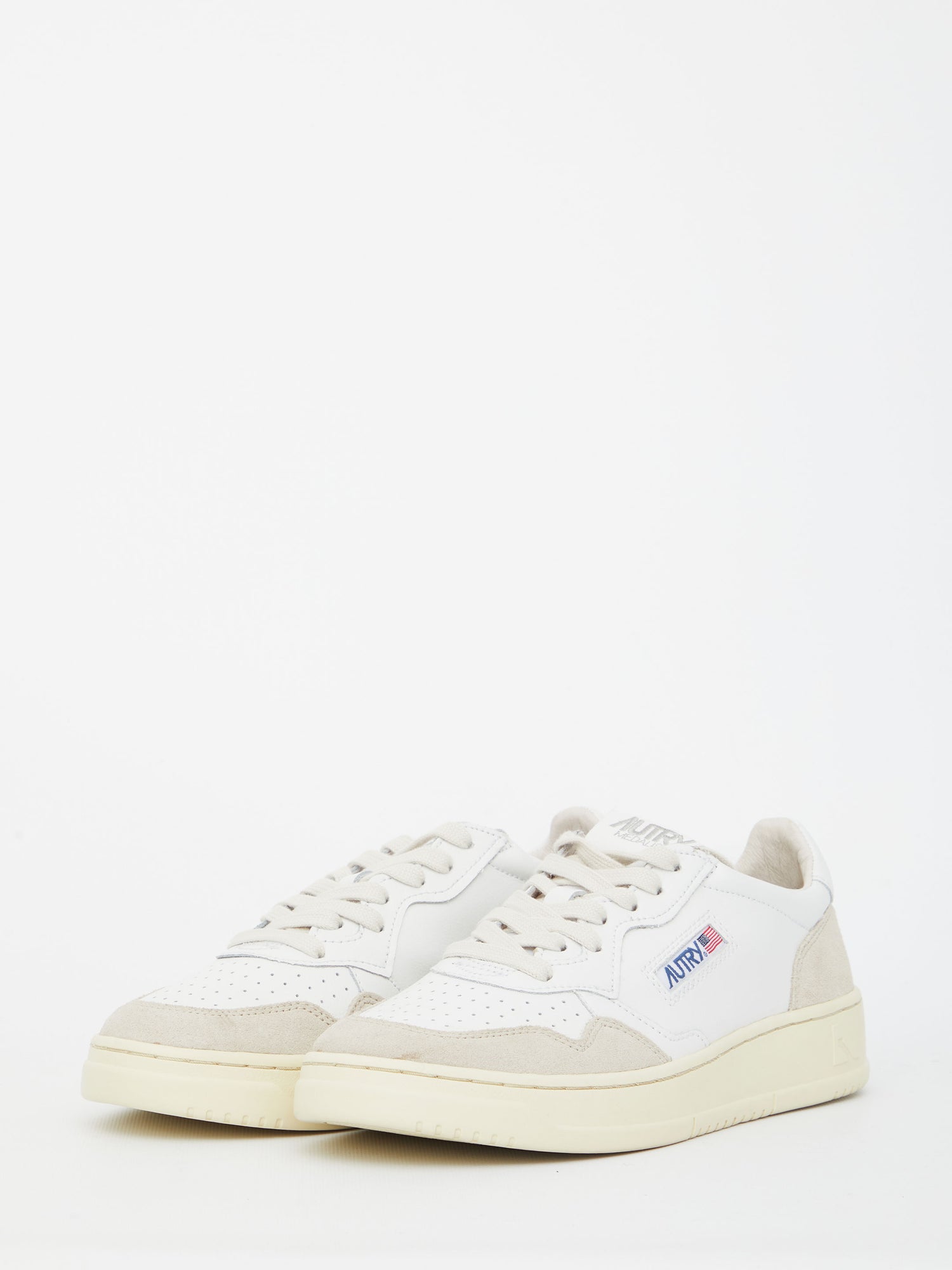 AUTRY 36 medalist low sneakers 