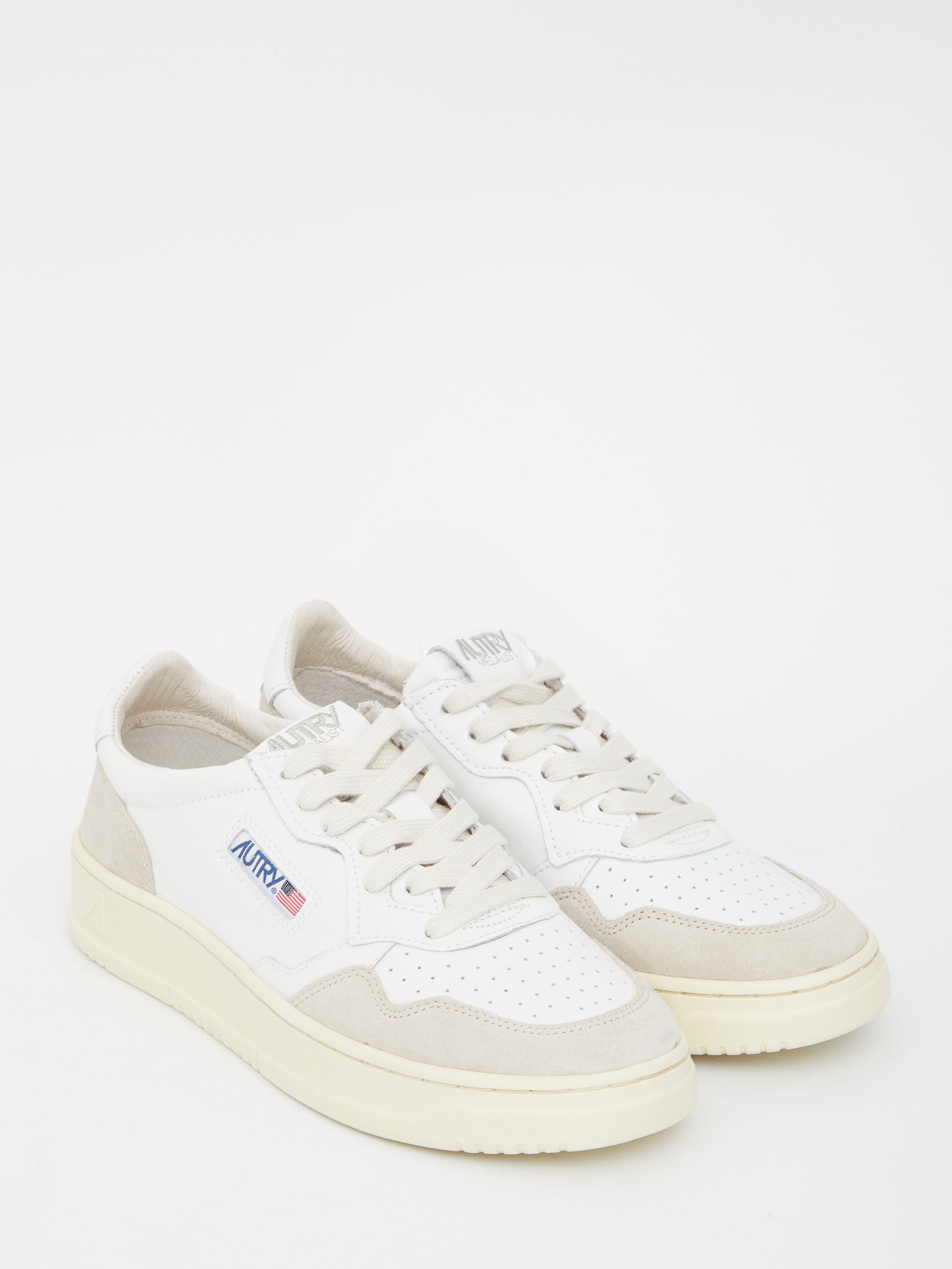 AUTRY 36 medalist low sneakers 
