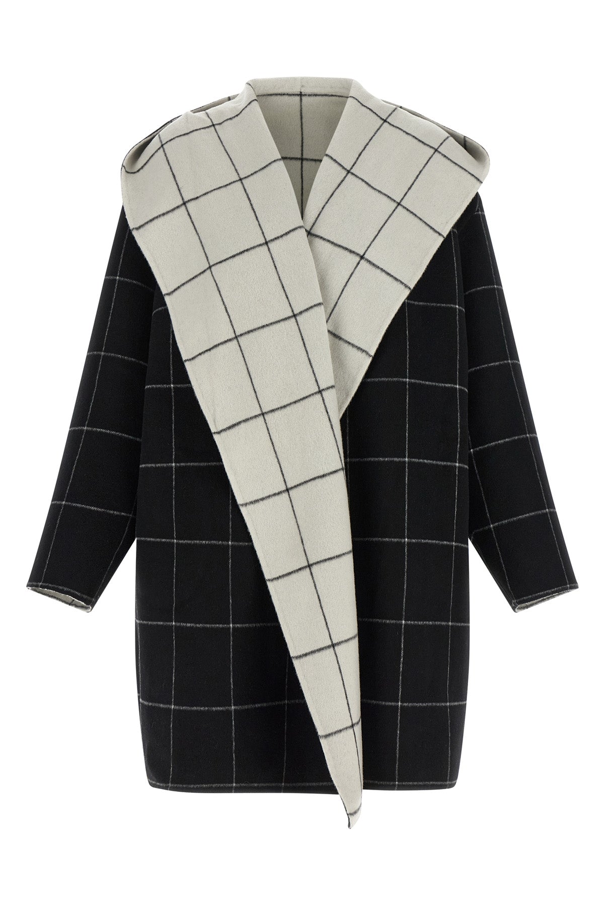 the toteme coat is structured in pure wool