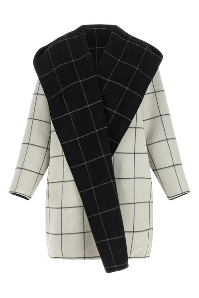 the toteme coat is structured in pure wool