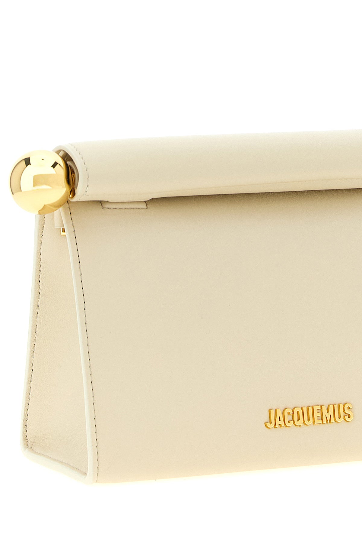 the le sac rond carré clutch bag by jacquemus stands out for its structured si