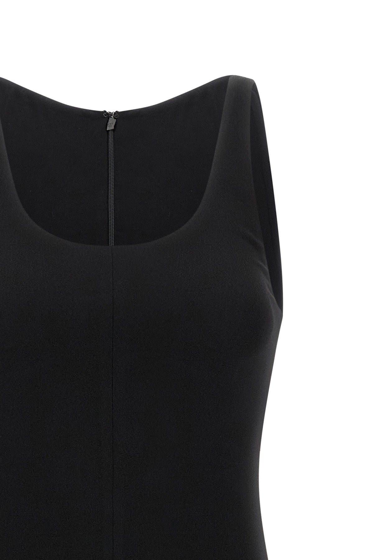 the jacquemus la robe regata midi dress defines a tight silhouette through a p