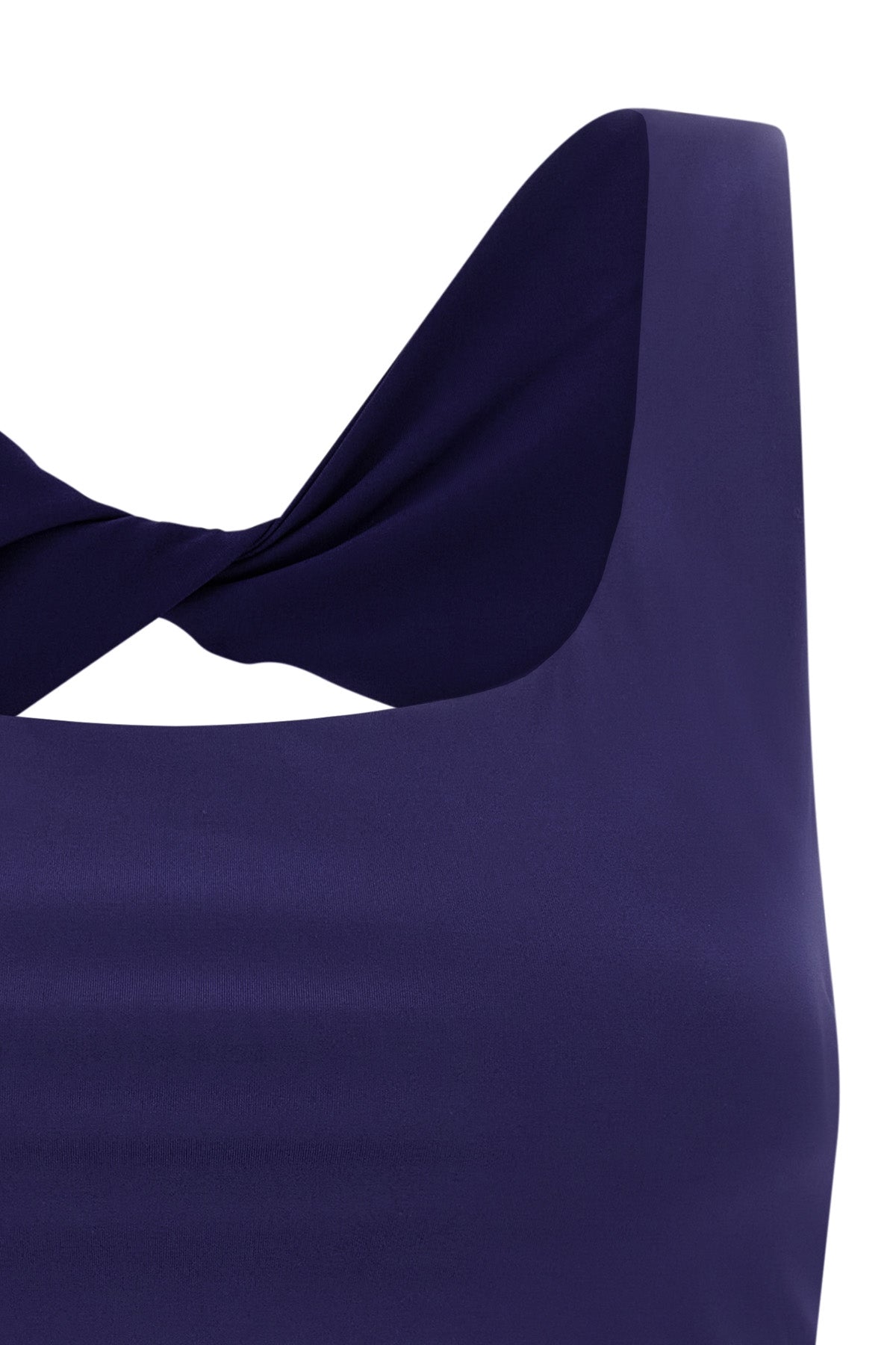 the eres tanni top sets new standards for activewear through impeccable tailor