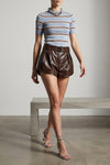 22 shorts in craquelé shiny leather