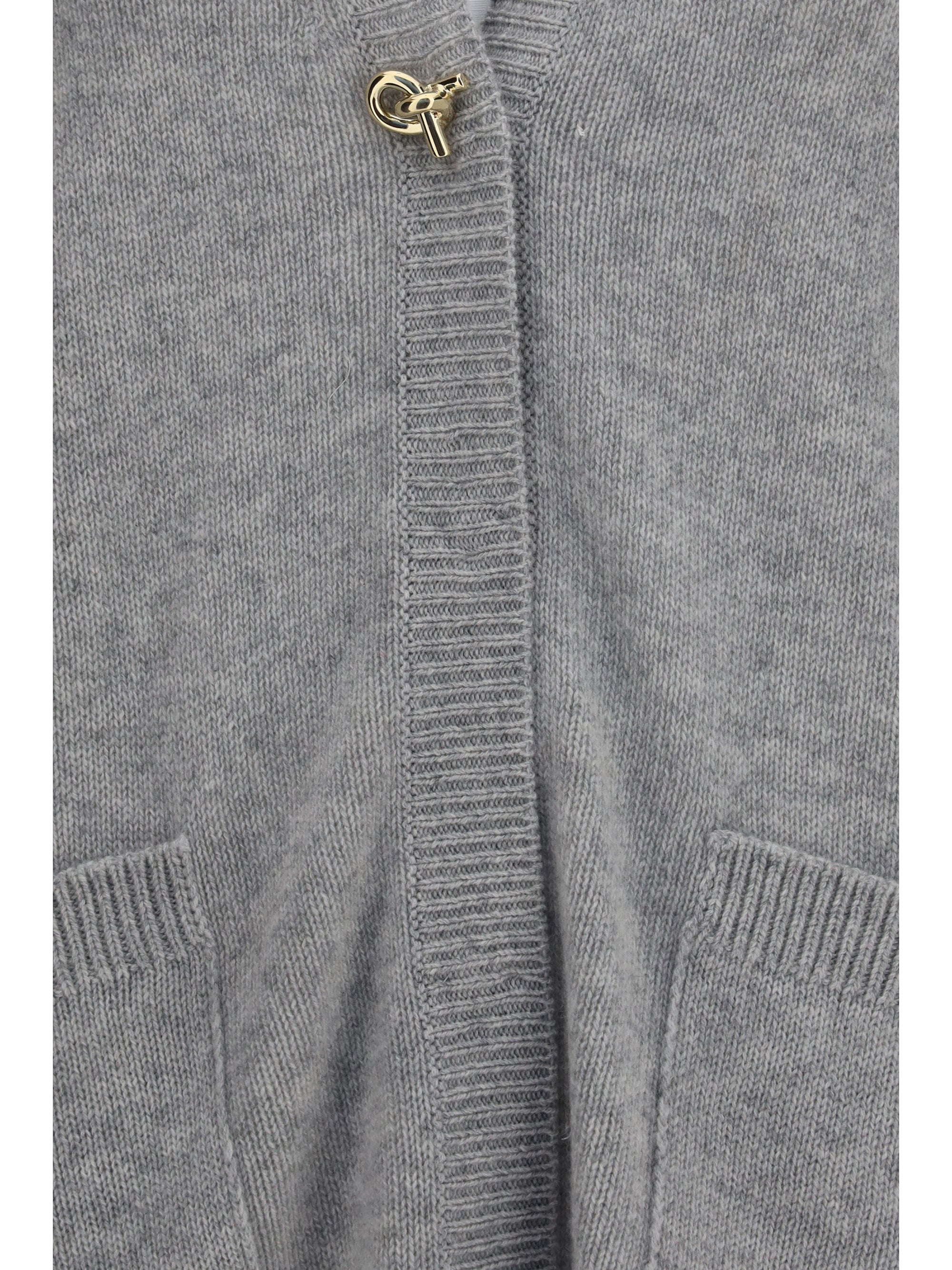 cashmere cardigan with v-neck and knot button