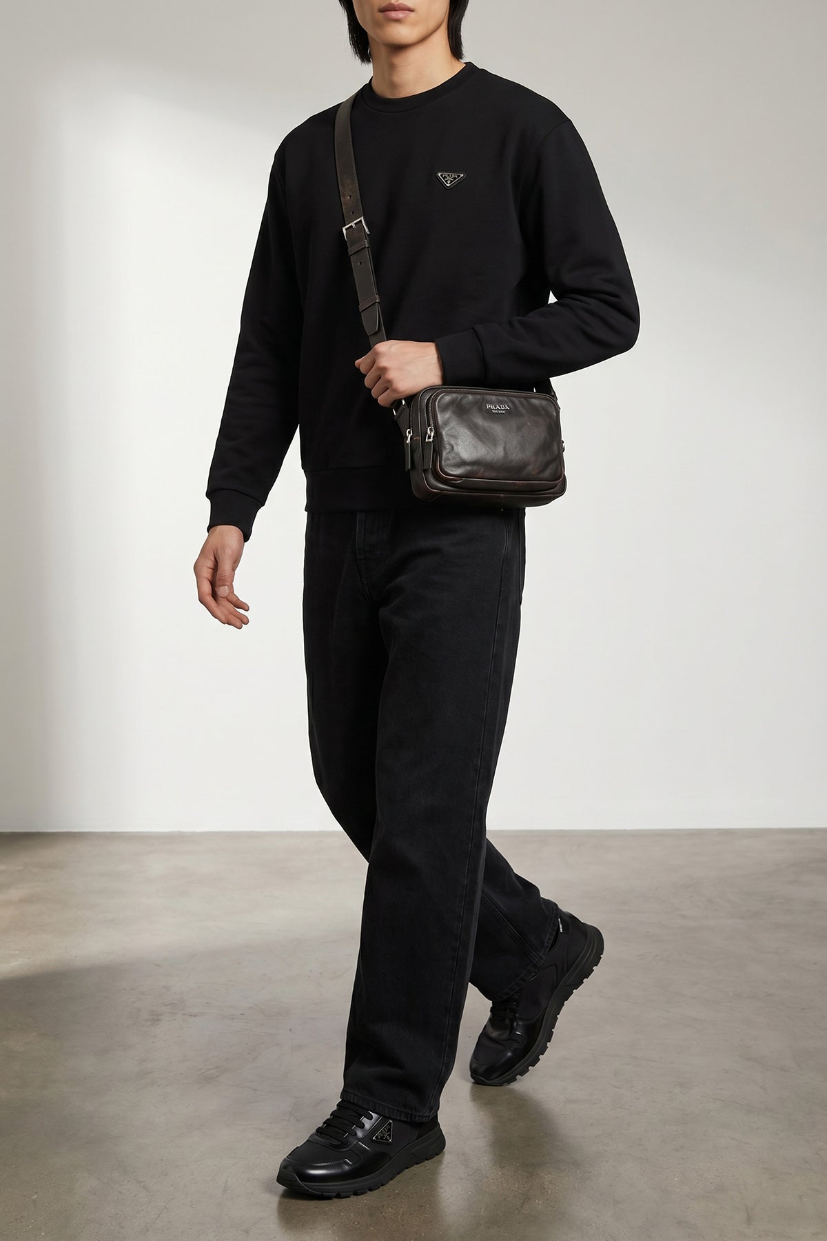 aged effect nappa leather shoulder strap