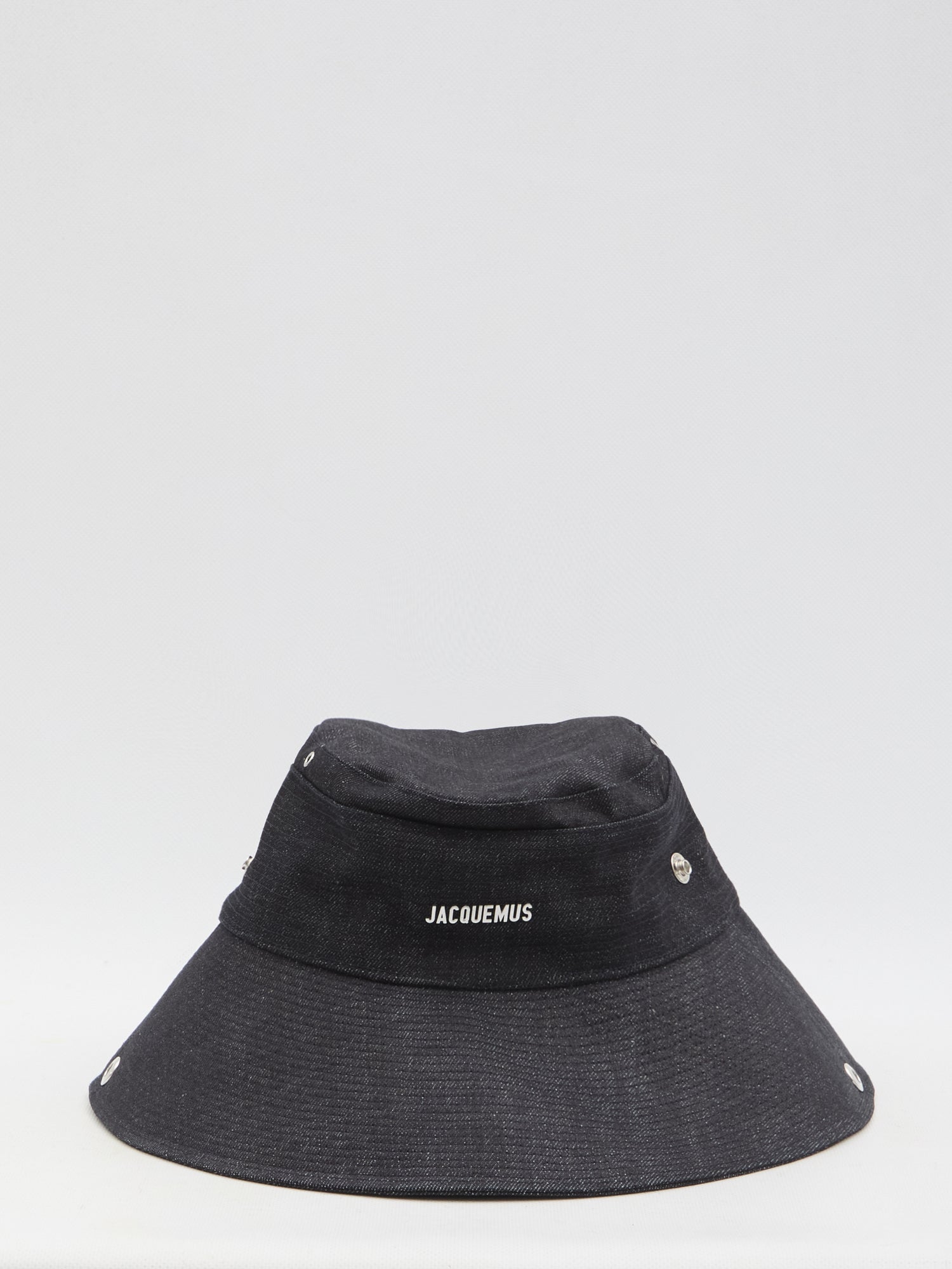 JACQUEMUS 58 de-nimes bucket hat