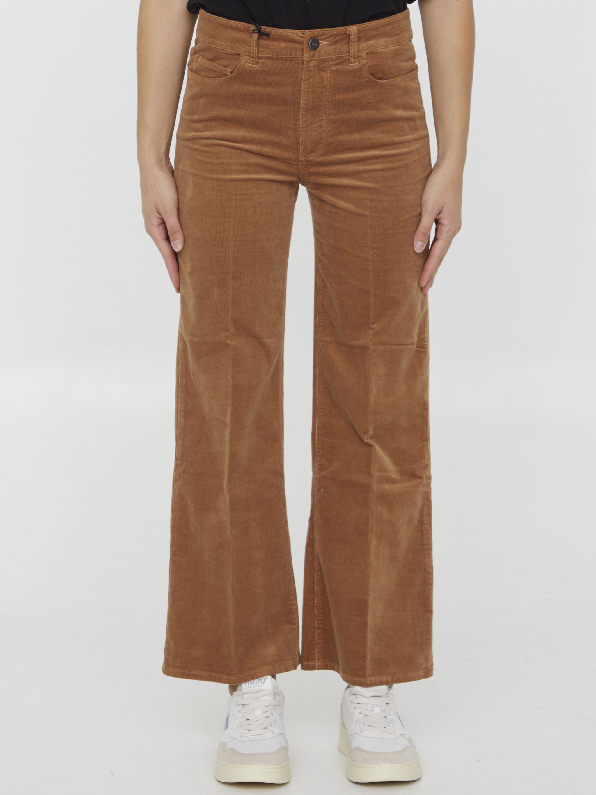 leenah jeans