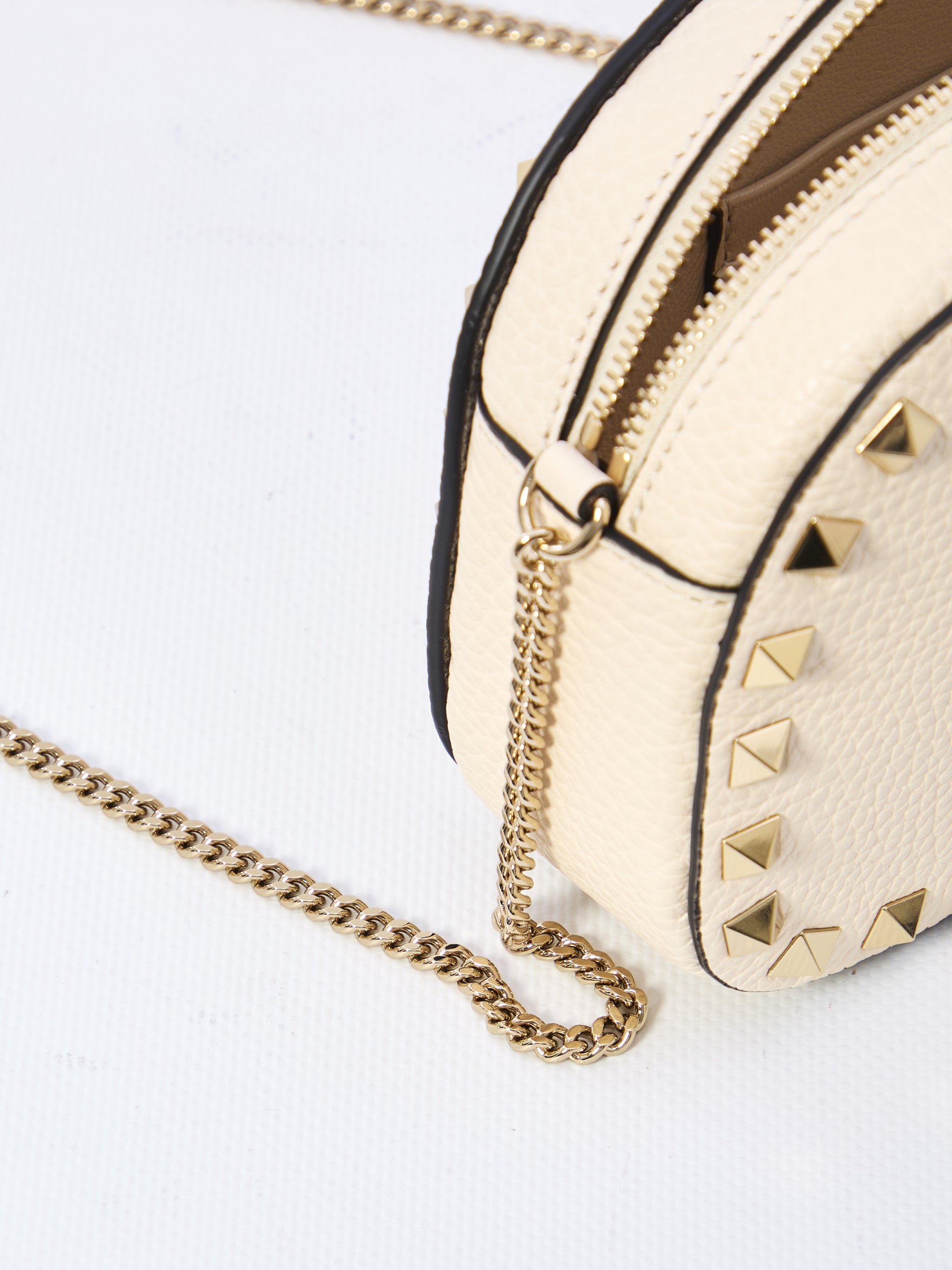 oval rockstud bag